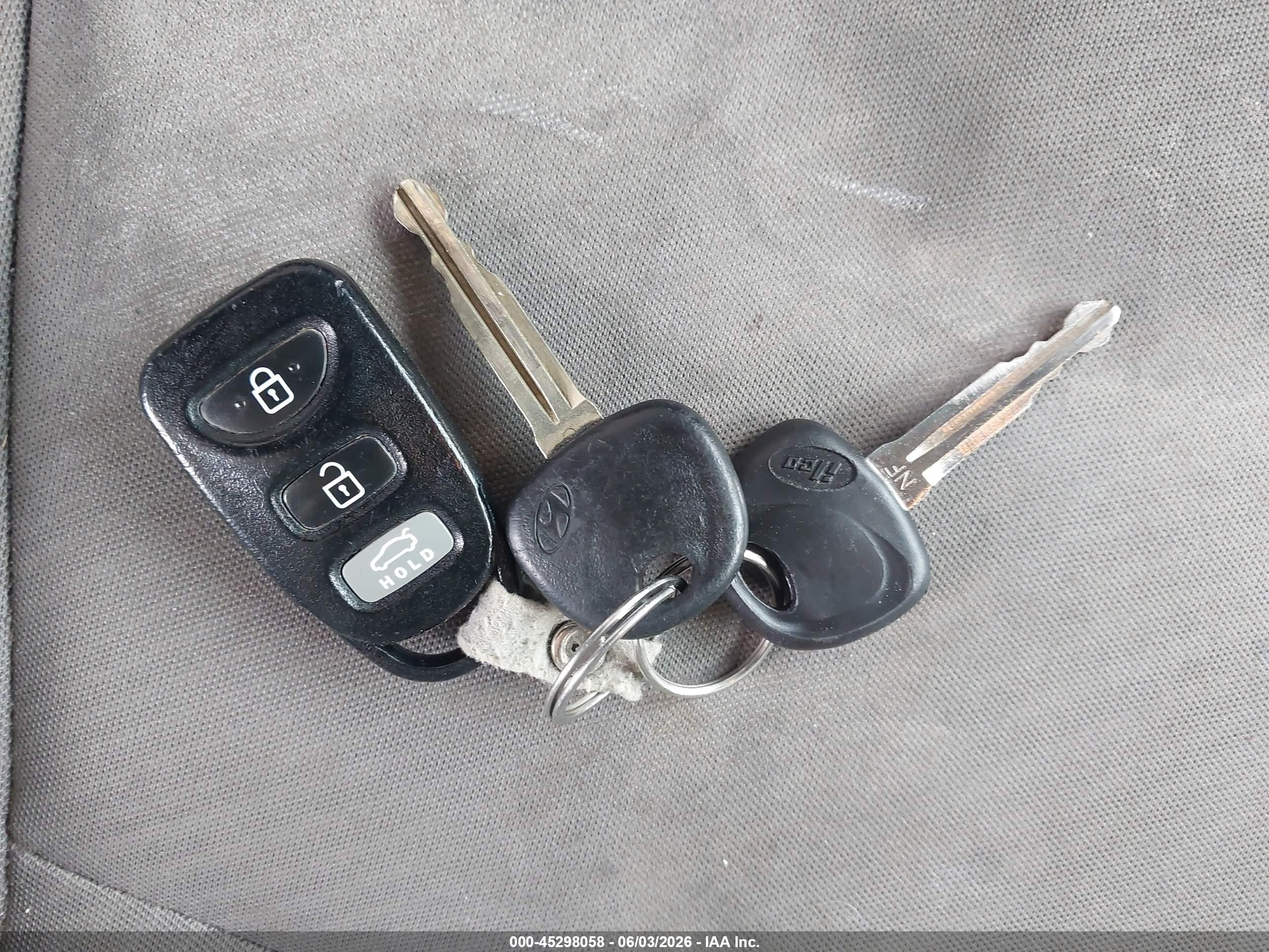 2013 Hyundai Elantra Gls Gray vin: 5NPDH4AE3DH221998