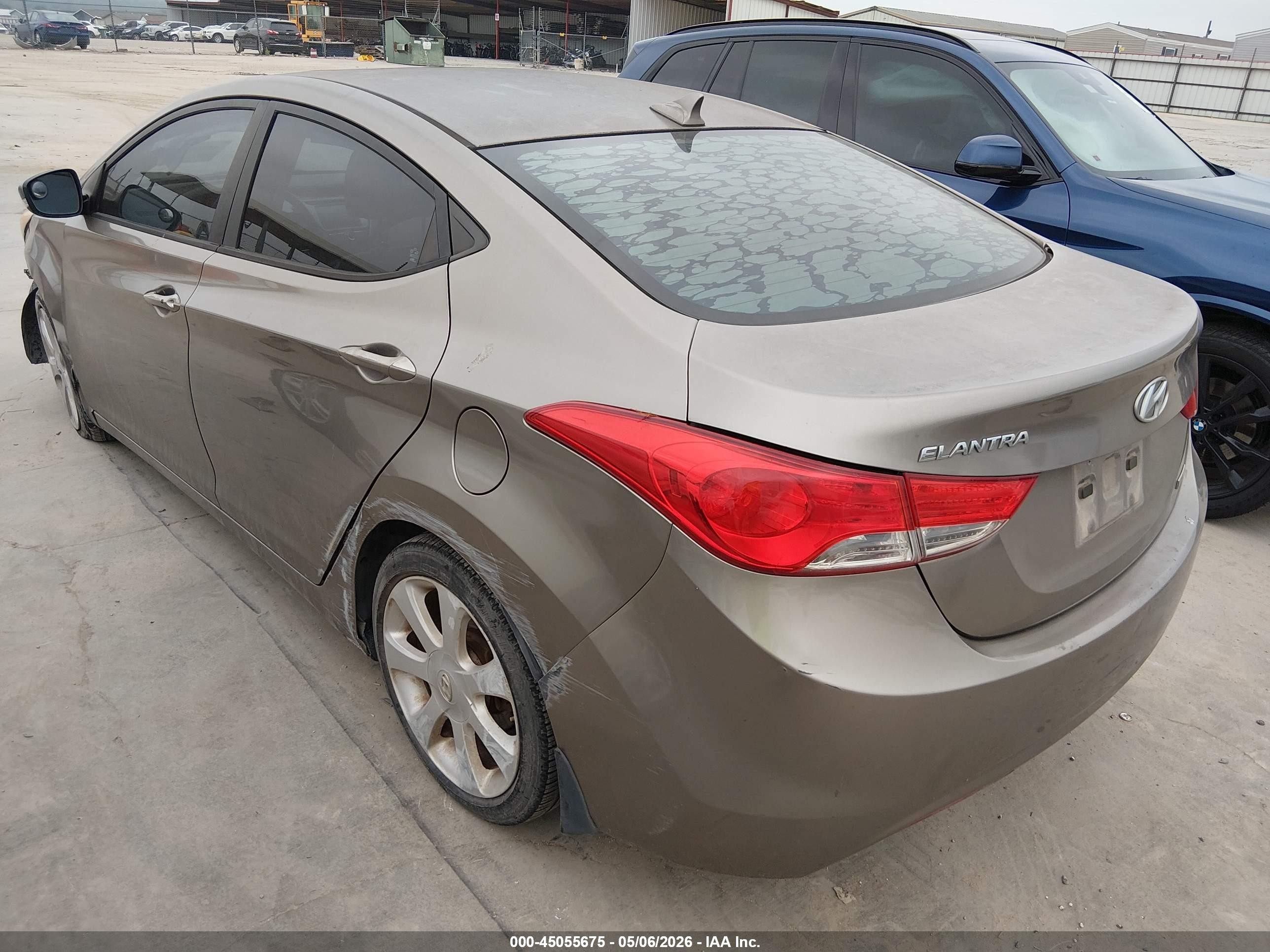 2013 Hyundai Elantra Limited Beige vin: 5NPDH4AE3DH224660