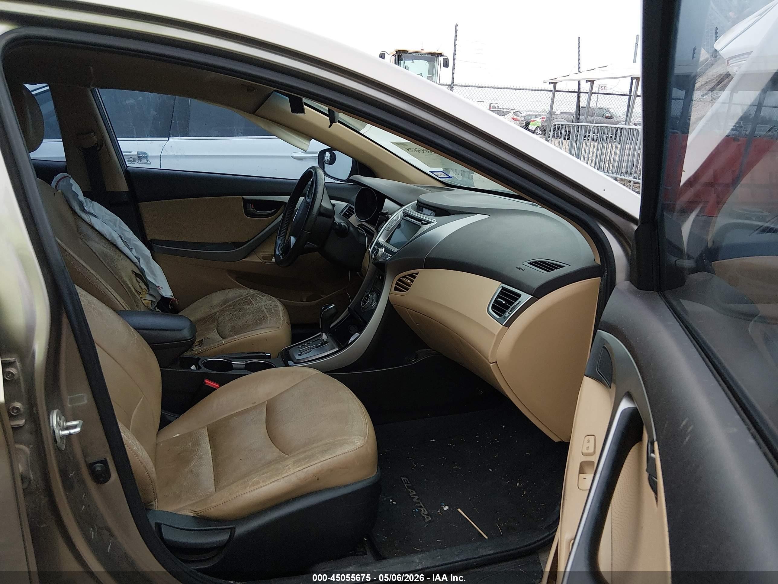 2013 Hyundai Elantra Limited Beige vin: 5NPDH4AE3DH224660
