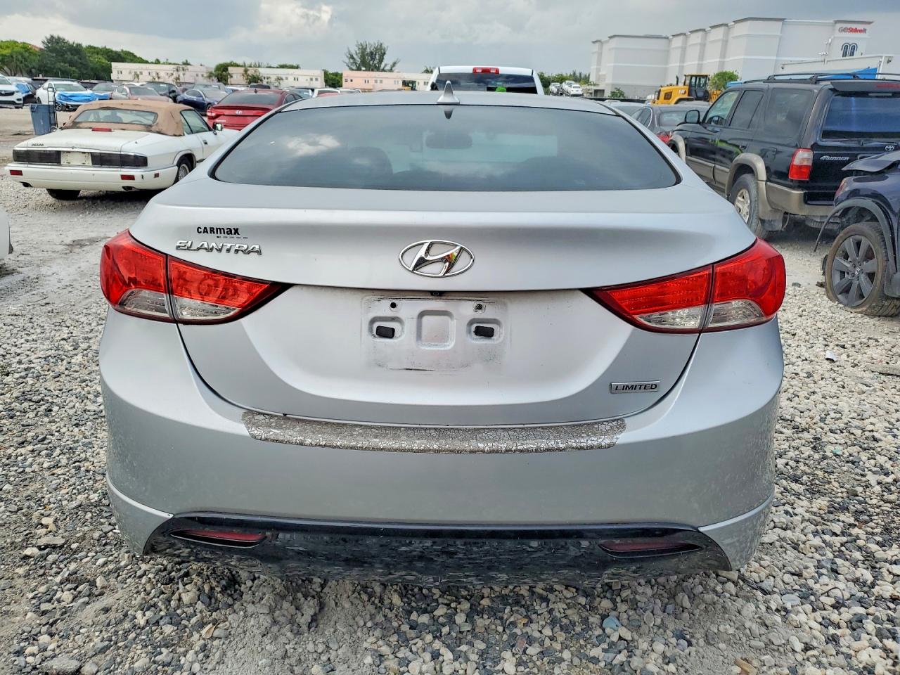 2013 Hyundai Elantra Limited Silver vin: 5NPDH4AE3DH248442