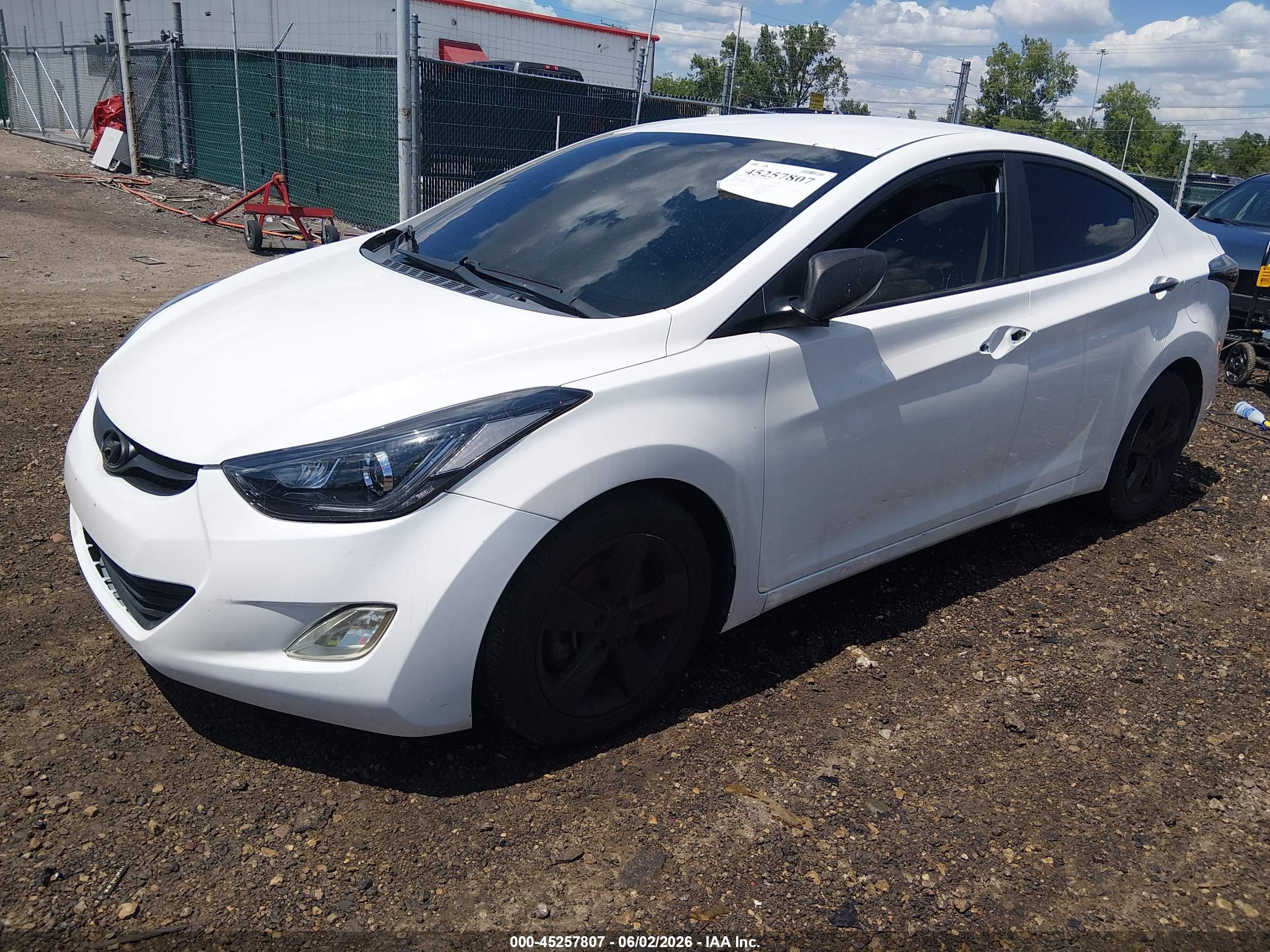 2013 Hyundai Elantra Gls White vin: 5NPDH4AE3DH276645
