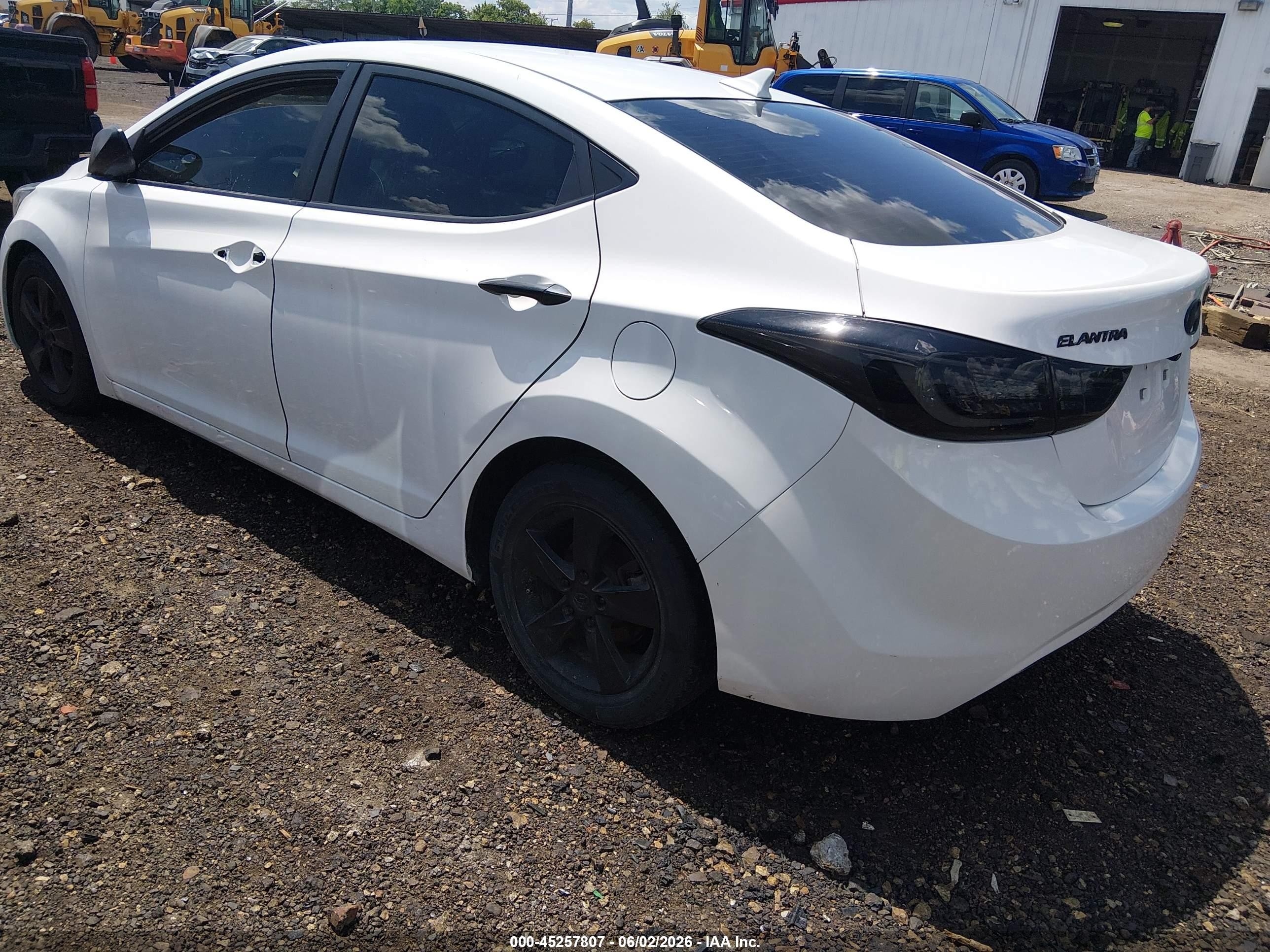2013 Hyundai Elantra Gls White vin: 5NPDH4AE3DH276645