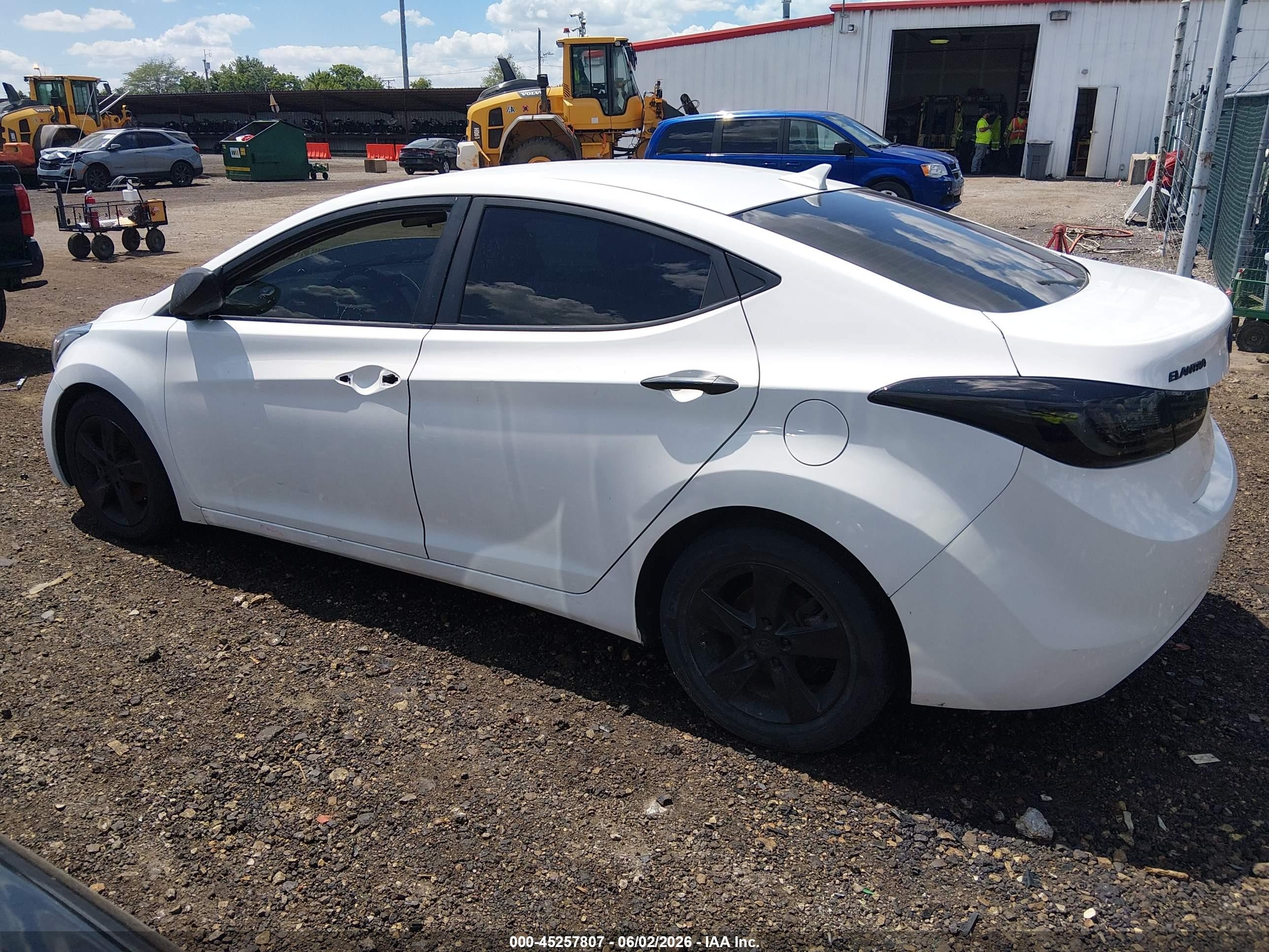 2013 Hyundai Elantra Gls White vin: 5NPDH4AE3DH276645