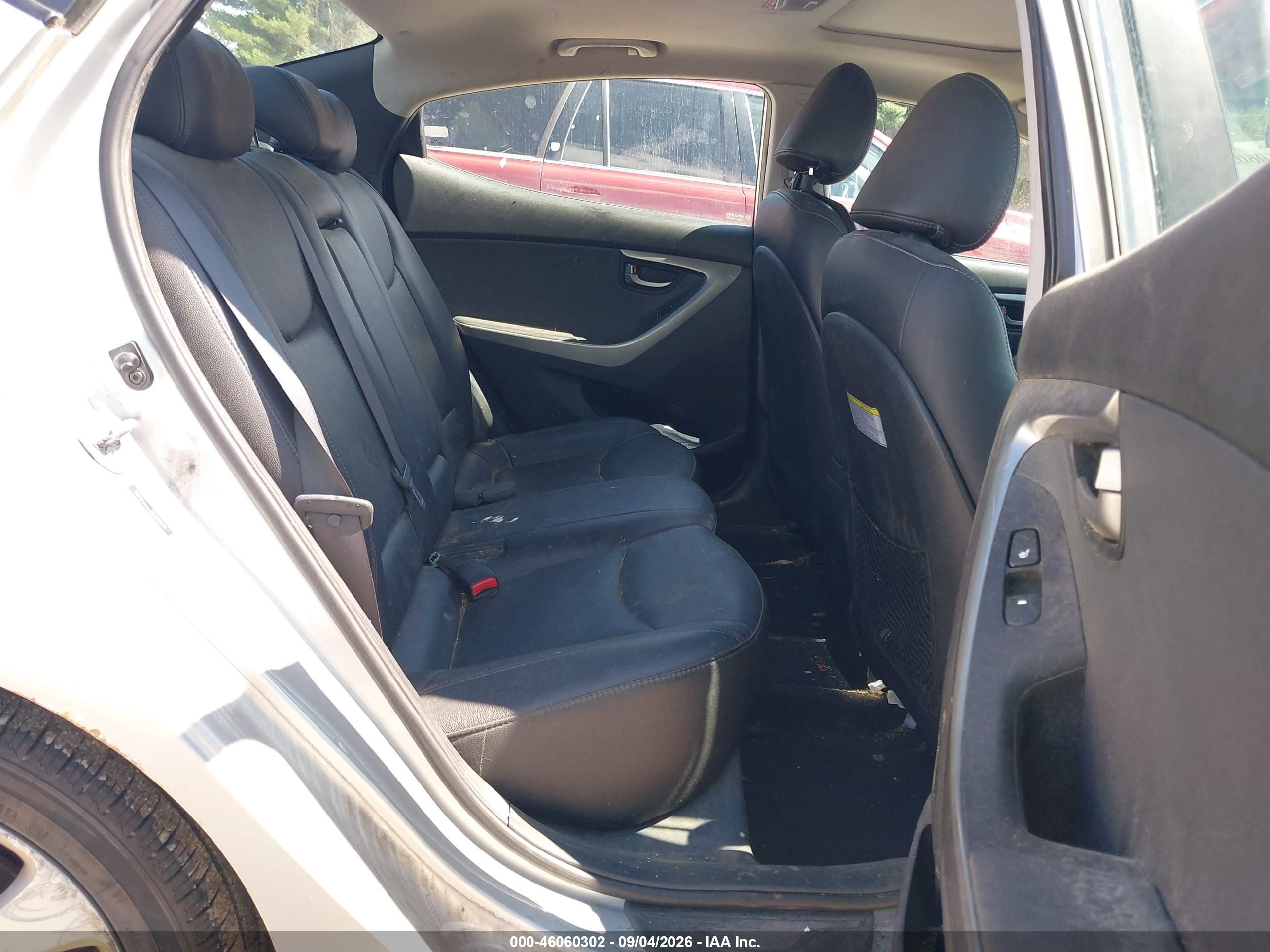 2013 Hyundai Elantra Limited Silver vin: 5NPDH4AE3DH284115