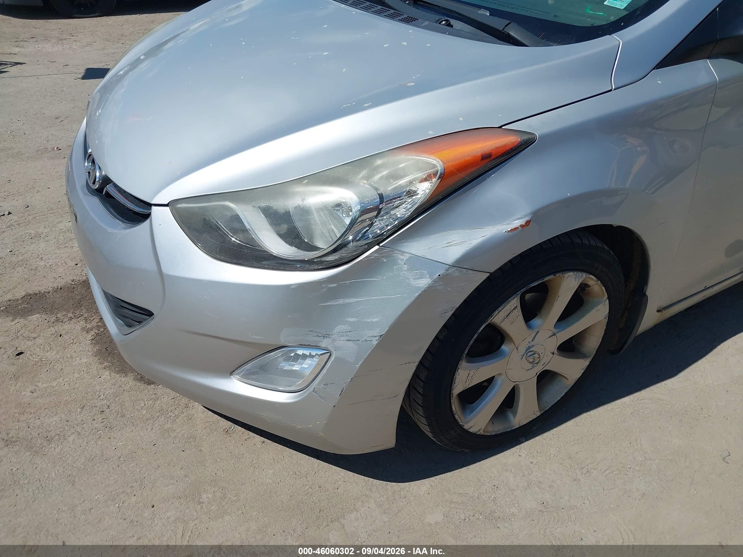 2013 Hyundai Elantra Limited Silver vin: 5NPDH4AE3DH284115