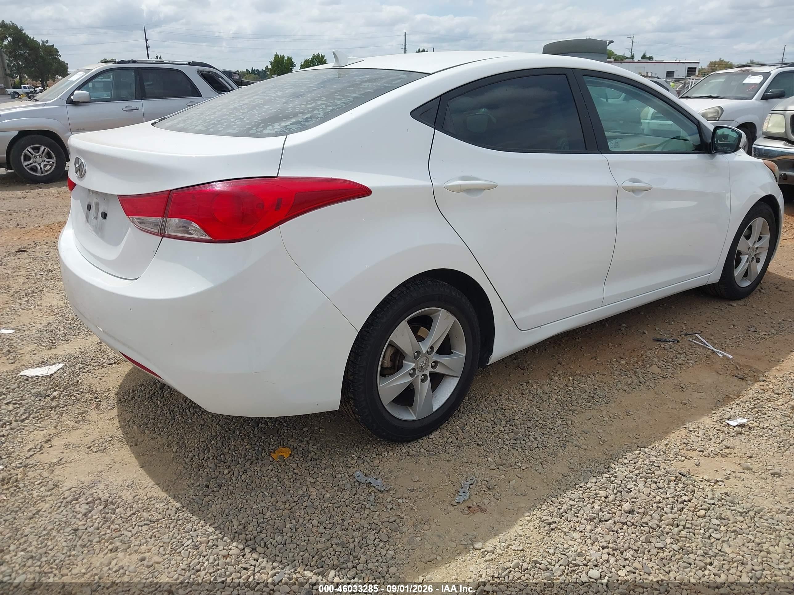 2013 Hyundai Elantra Gls White vin: 5NPDH4AE3DH305528
