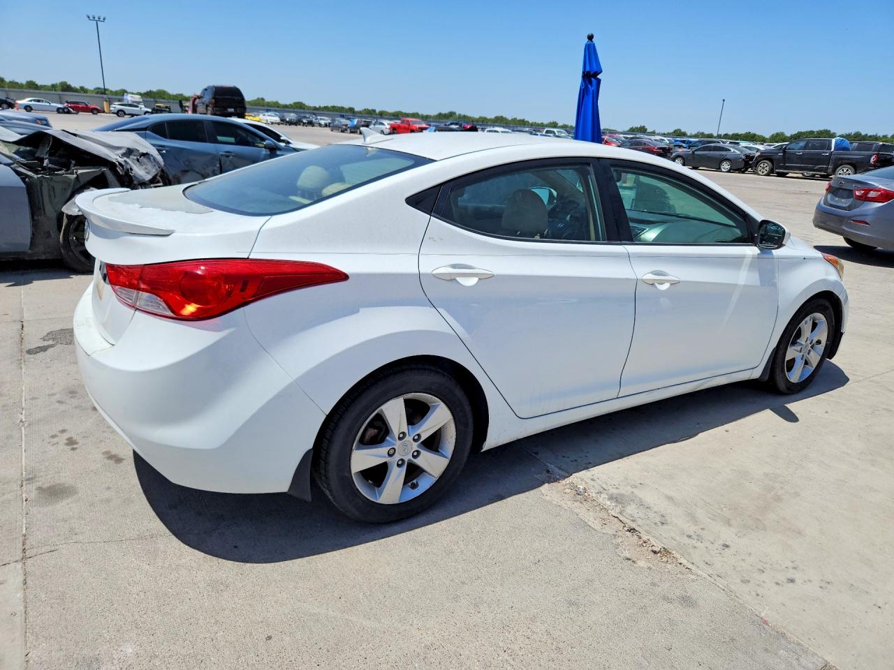 2013 Hyundai Elantra Gls Белый vin: 5NPDH4AE3DH311359