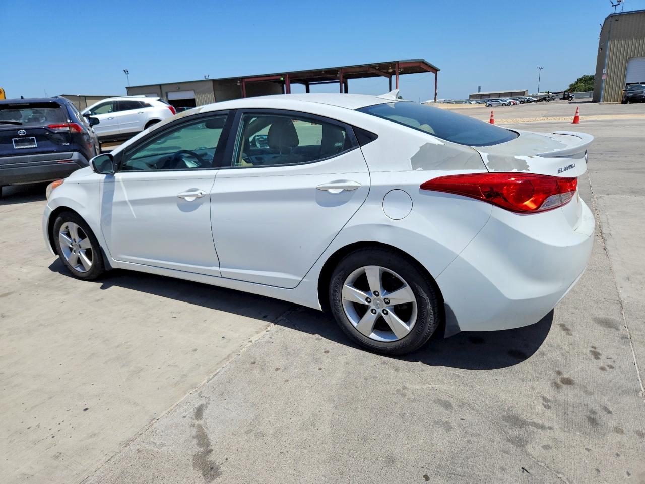 2013 Hyundai Elantra Gls Белый vin: 5NPDH4AE3DH311359