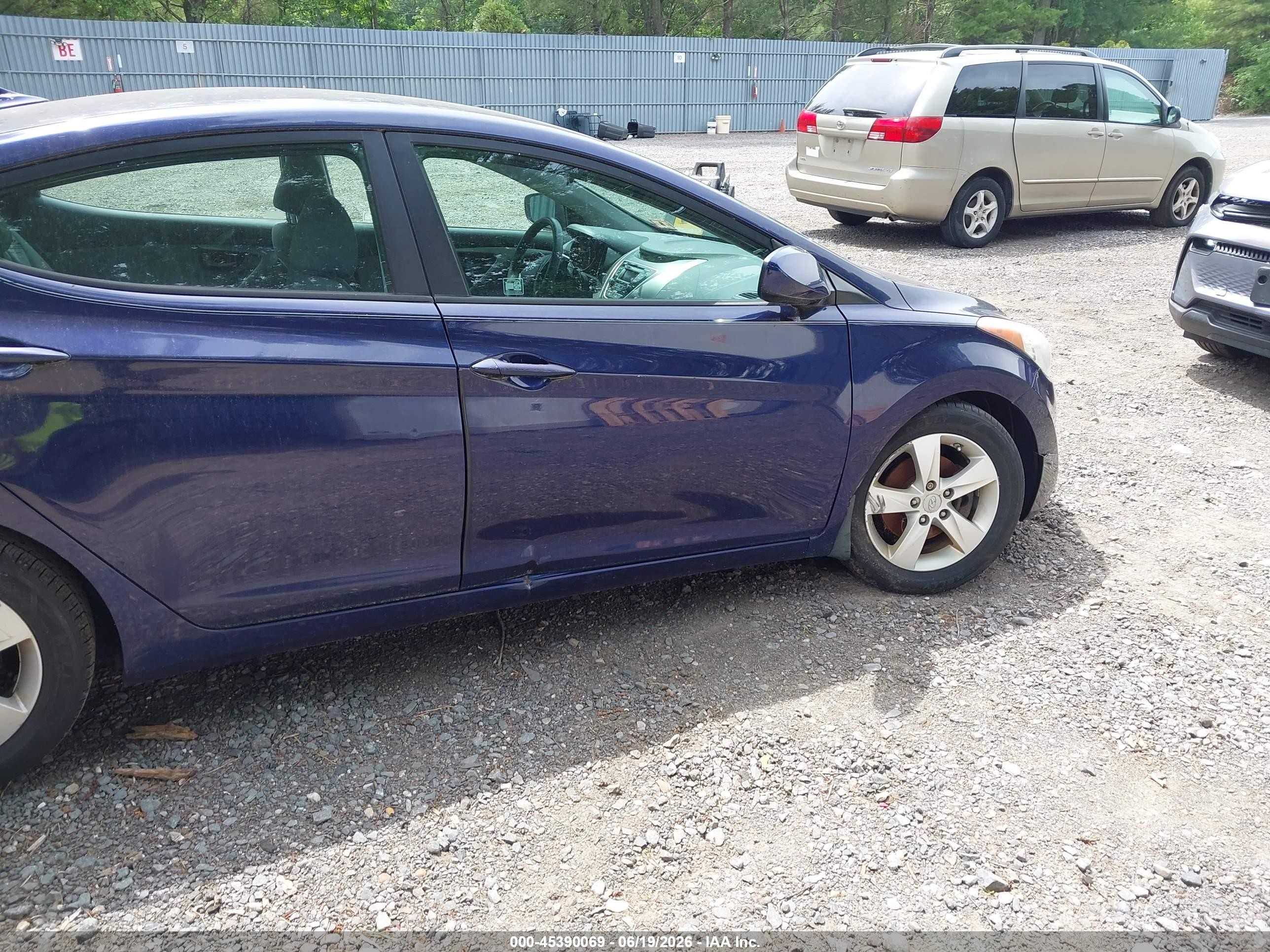 2013 Hyundai Elantra Gls Blue vin: 5NPDH4AE3DH347584