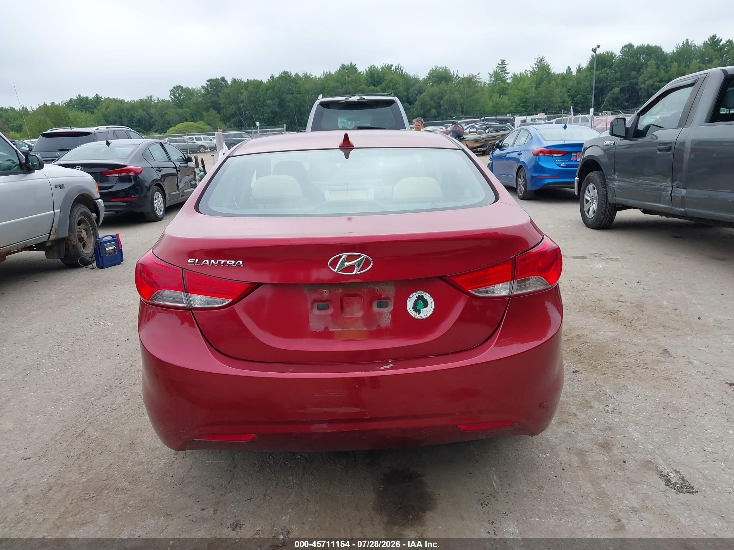 2013 Hyundai Elantra Gls Maroon vin: 5NPDH4AE3DH357838