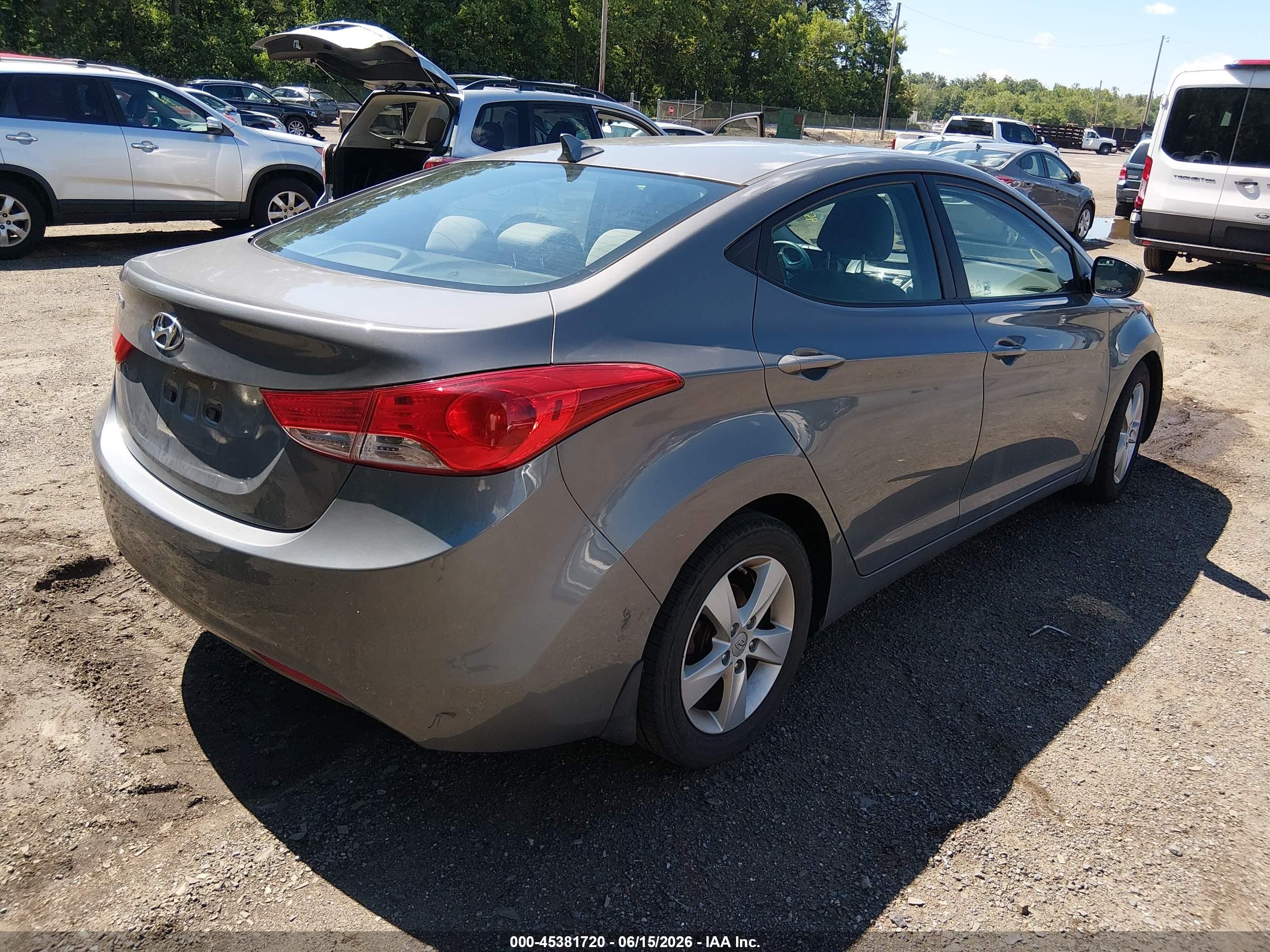 2013 Hyundai Elantra Gls Gray vin: 5NPDH4AE3DH368838