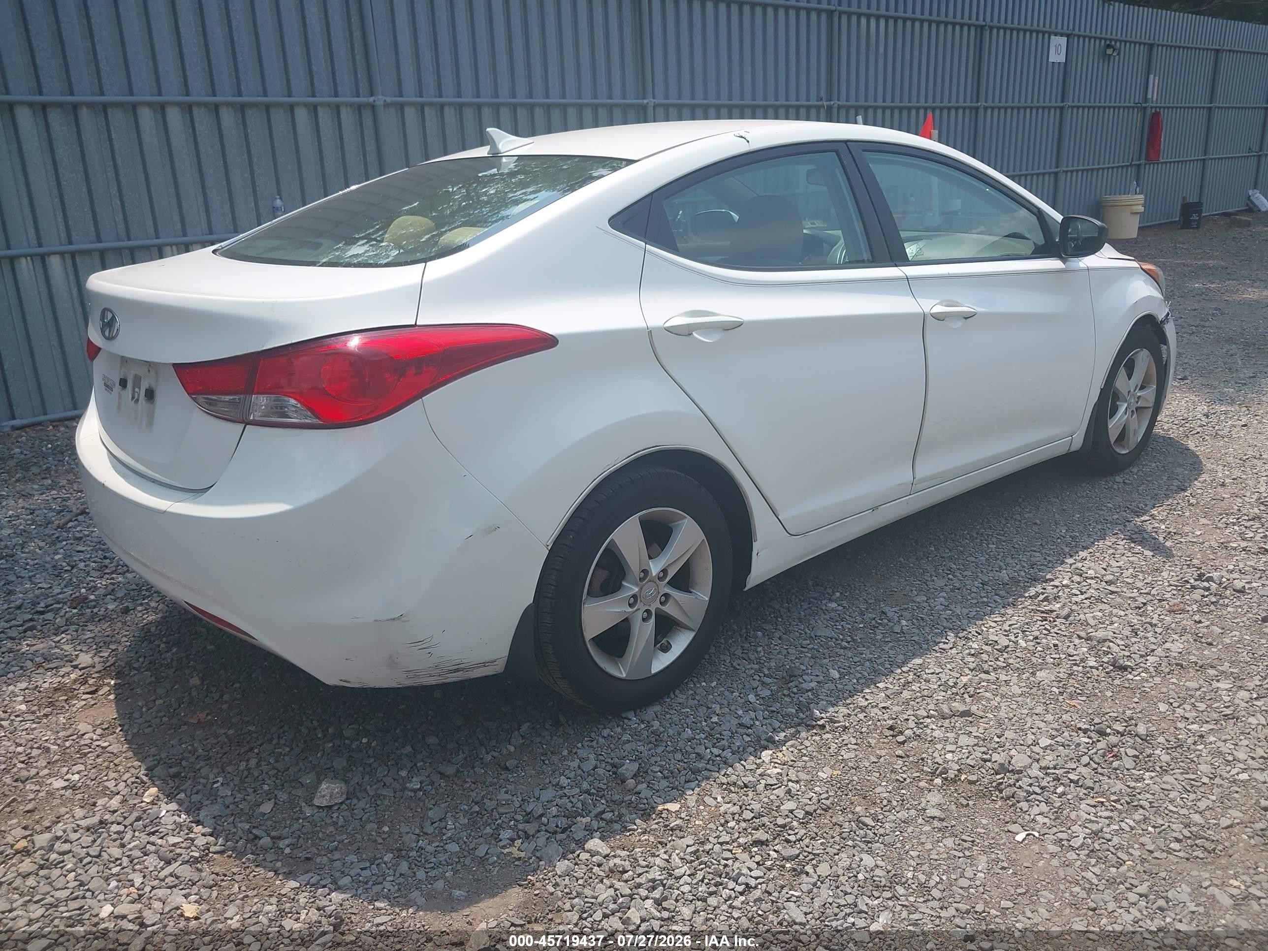 2013 Hyundai Elantra Gls White vin: 5NPDH4AE3DH371030