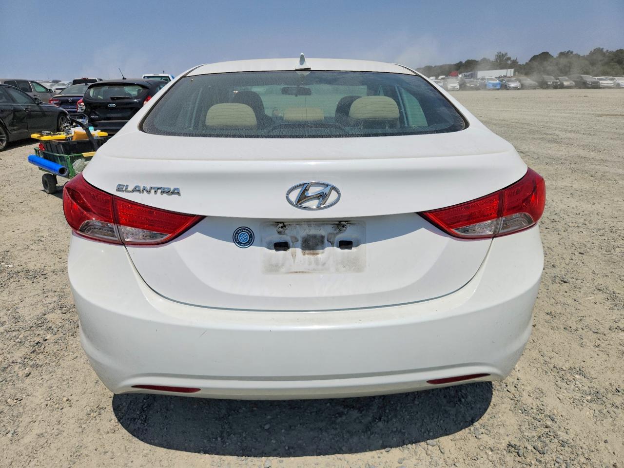 2013 Hyundai Elantra Gls Белый vin: 5NPDH4AE3DH374378