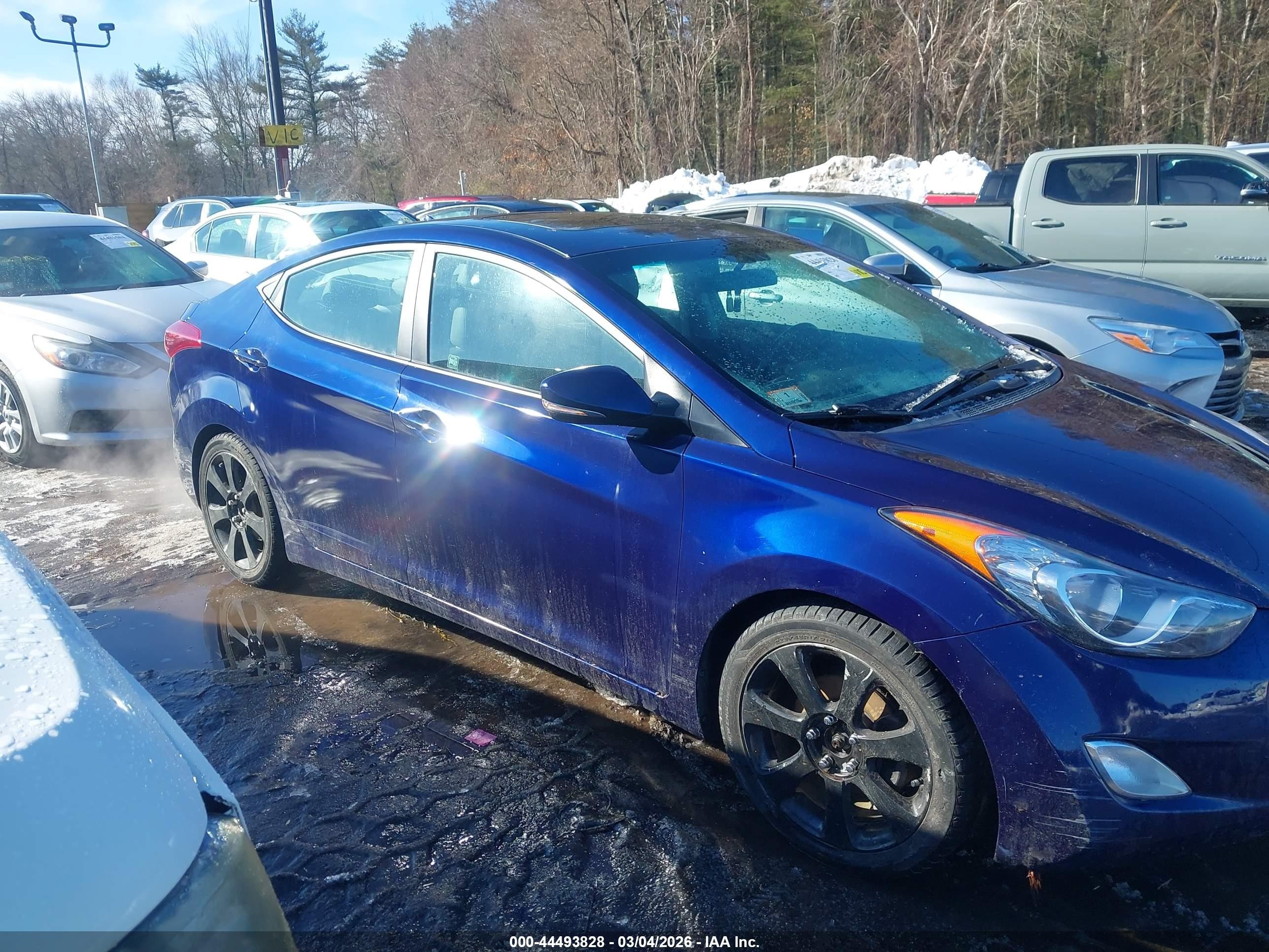 2013 Hyundai Elantra Limited Blue vin: 5NPDH4AE3DH382996