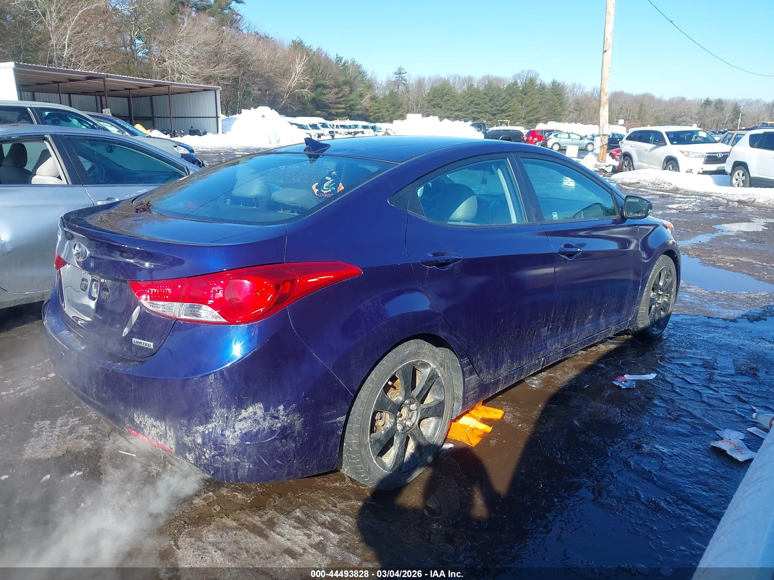 2013 Hyundai Elantra Limited Blue vin: 5NPDH4AE3DH382996