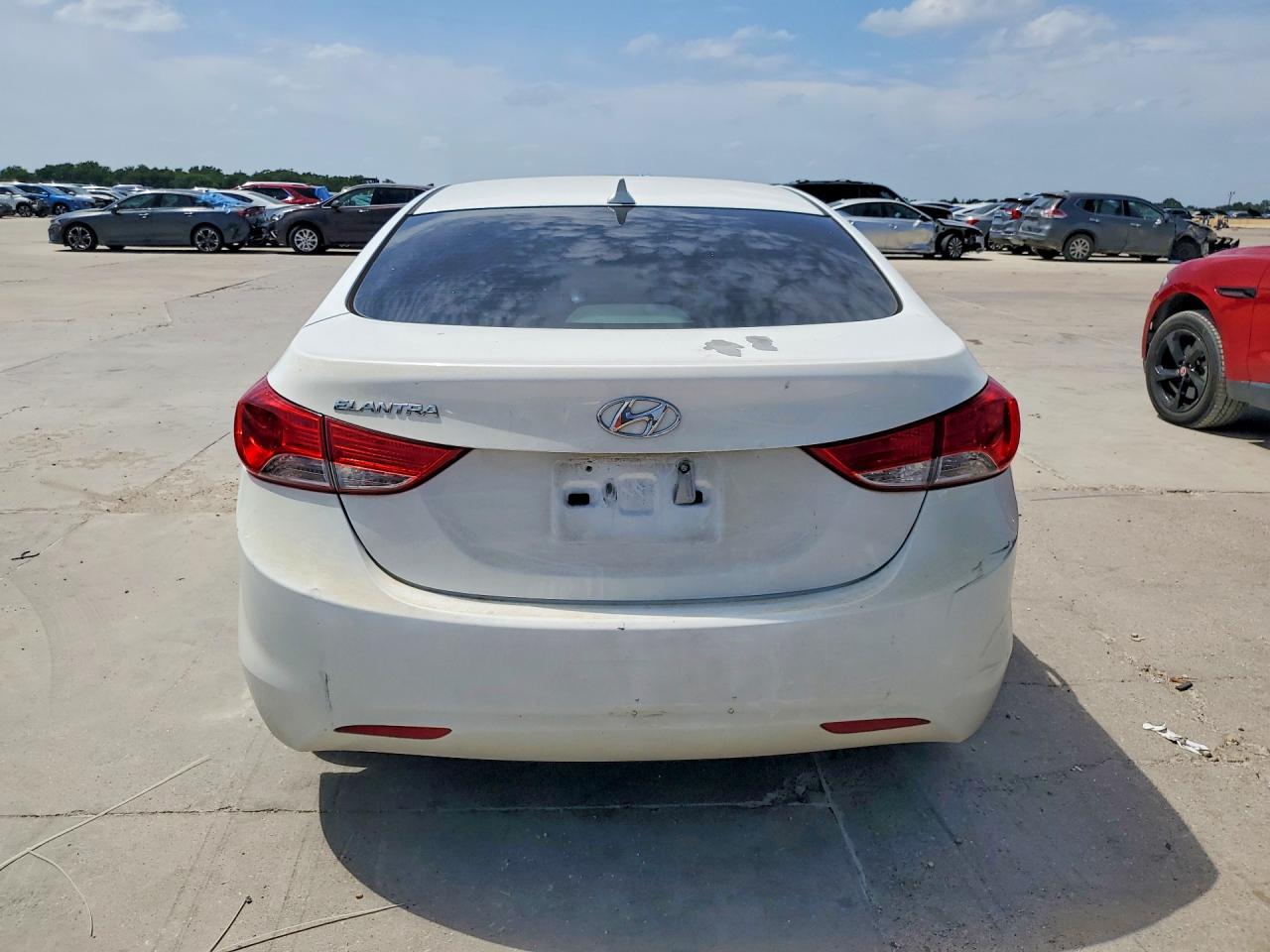 2013 Hyundai Elantra Gls Белый vin: 5NPDH4AE3DH411235