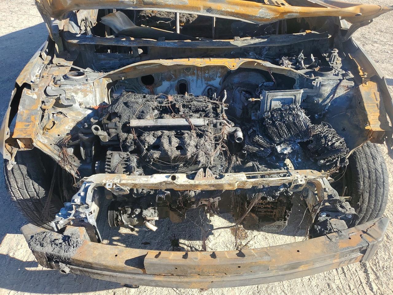 2013 Hyundai Elantra Gls Burn vin: 5NPDH4AE3DH422087