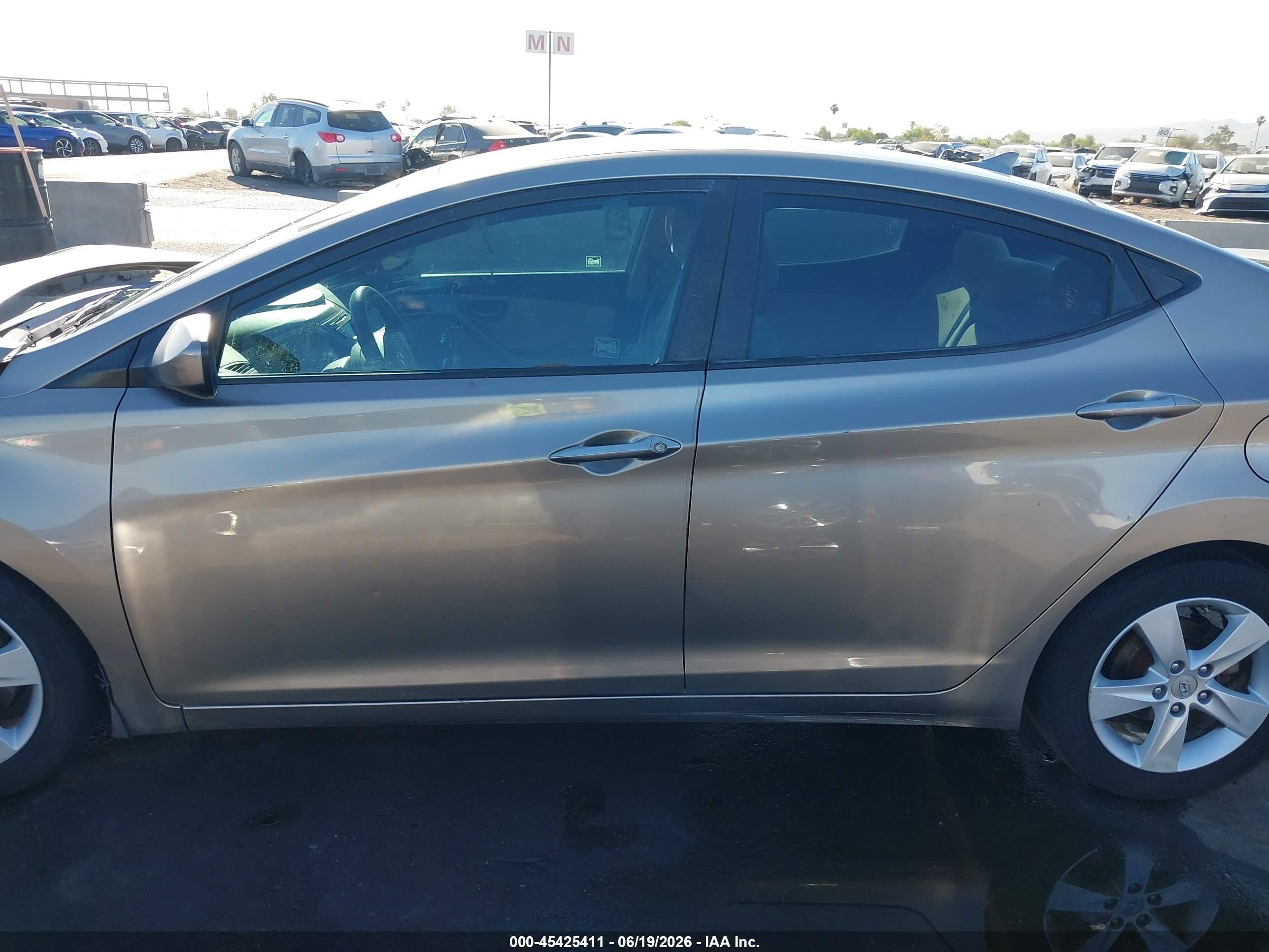 2013 Hyundai Elantra Gls Gold vin: 5NPDH4AE3DH431176