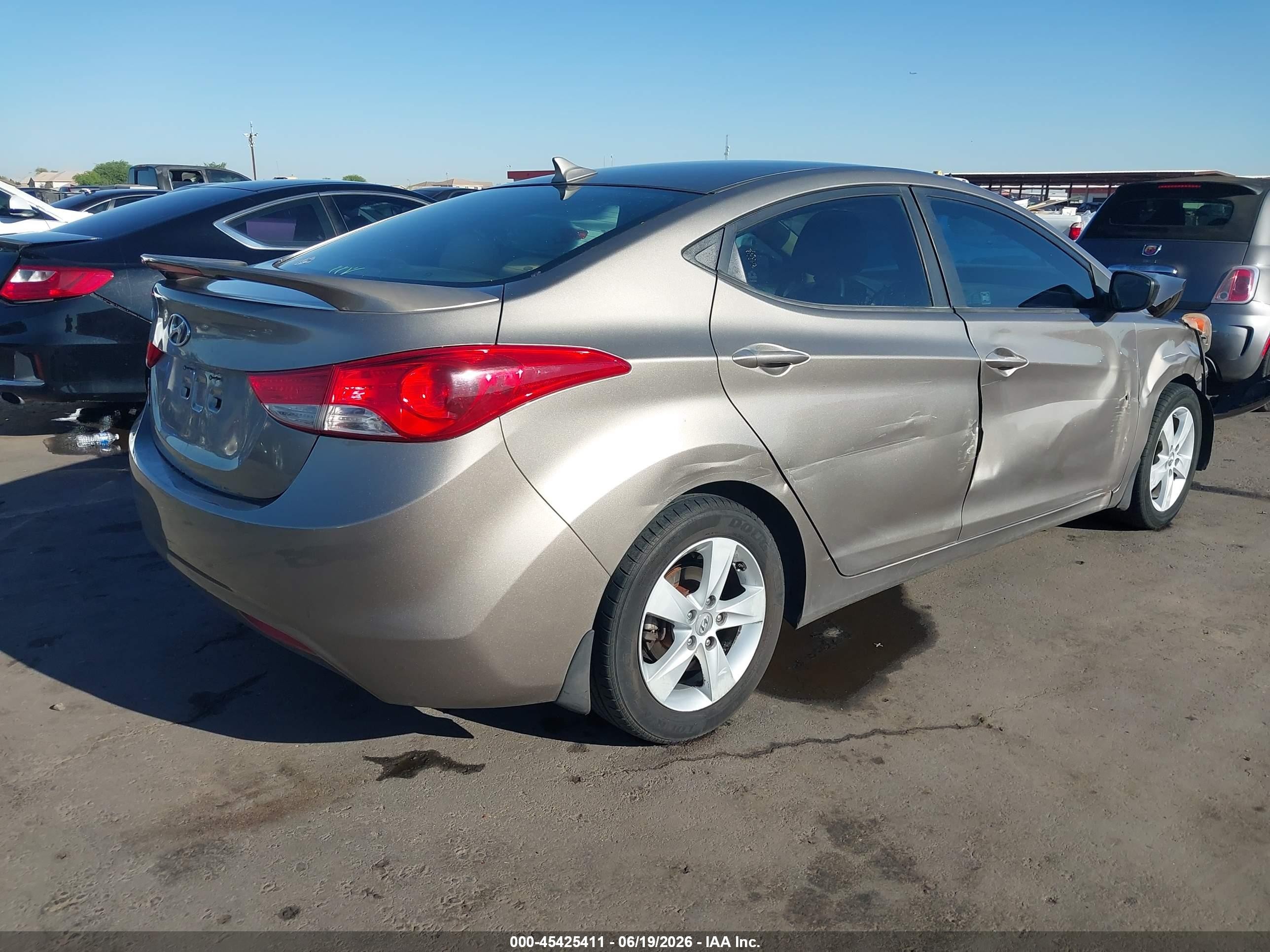 2013 Hyundai Elantra Gls Gold vin: 5NPDH4AE3DH431176