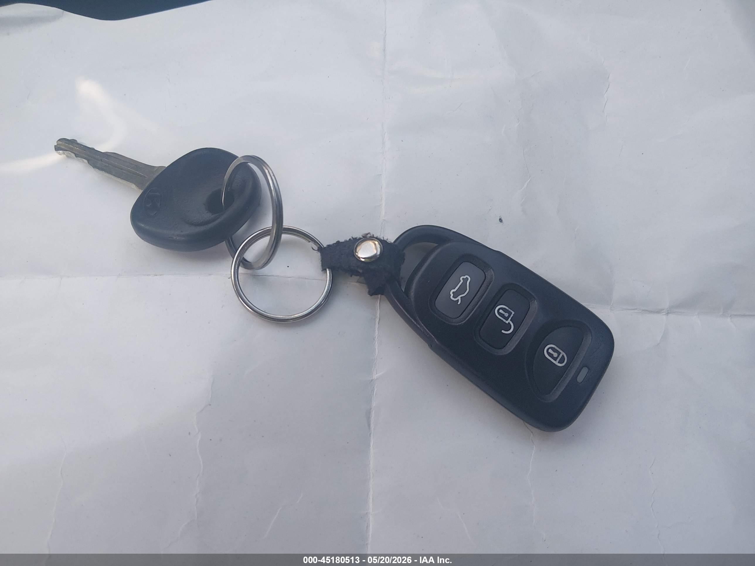 2013 Hyundai Elantra Gls White vin: 5NPDH4AE3DH441397
