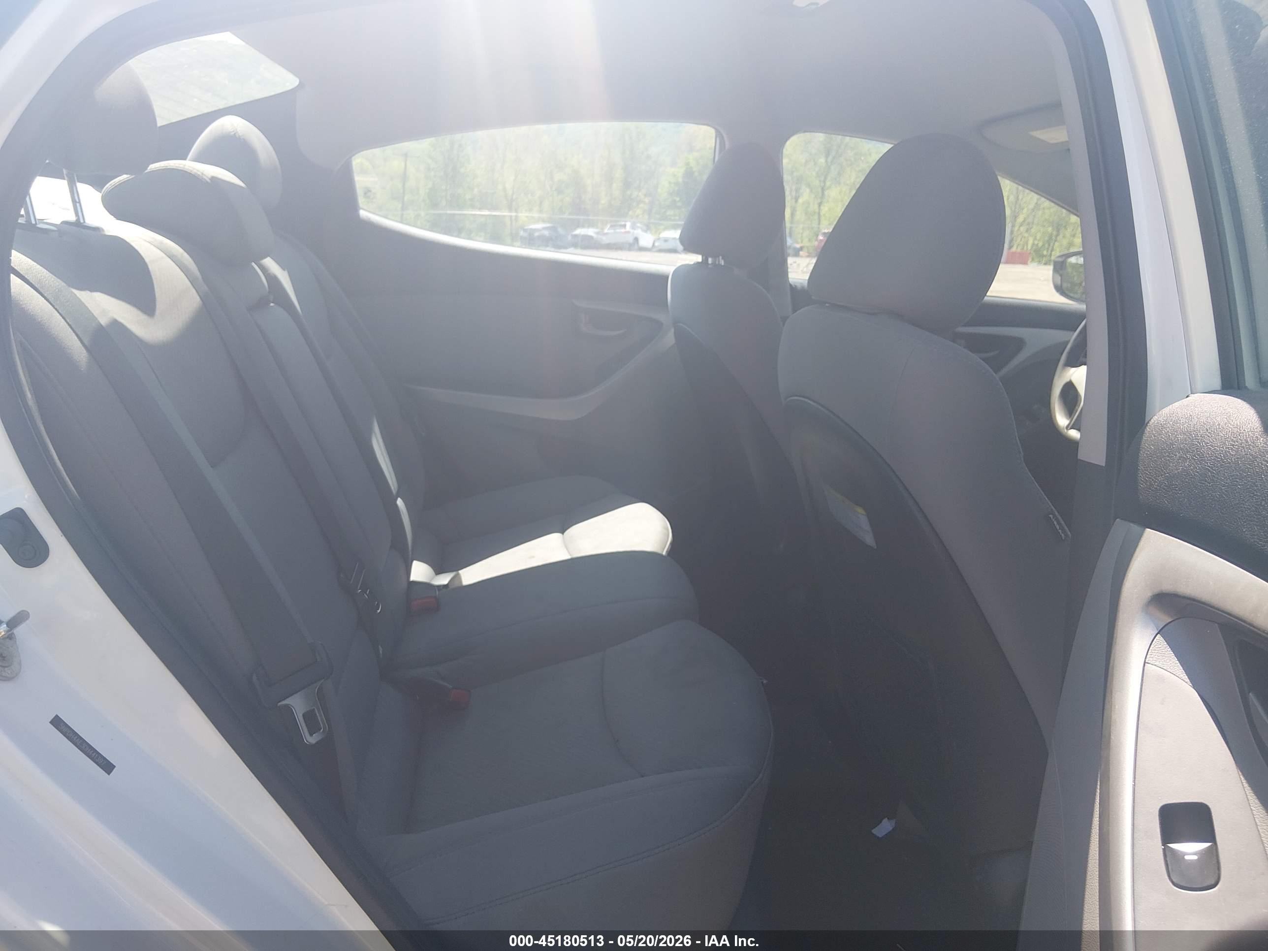 2013 Hyundai Elantra Gls White vin: 5NPDH4AE3DH441397