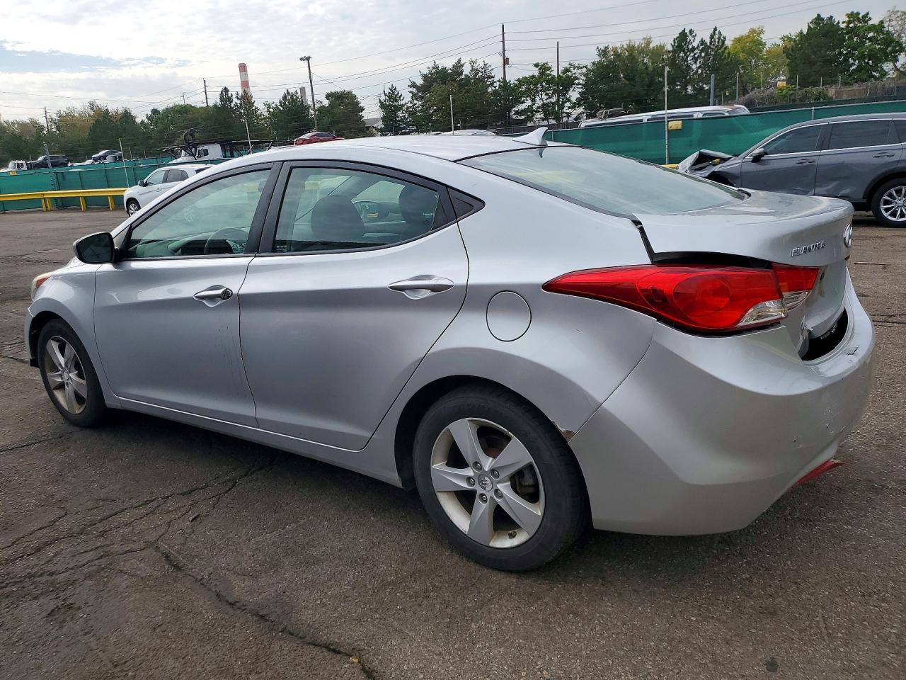 2013 Hyundai Elantra Gls Серебряный vin: 5NPDH4AE3DH448396