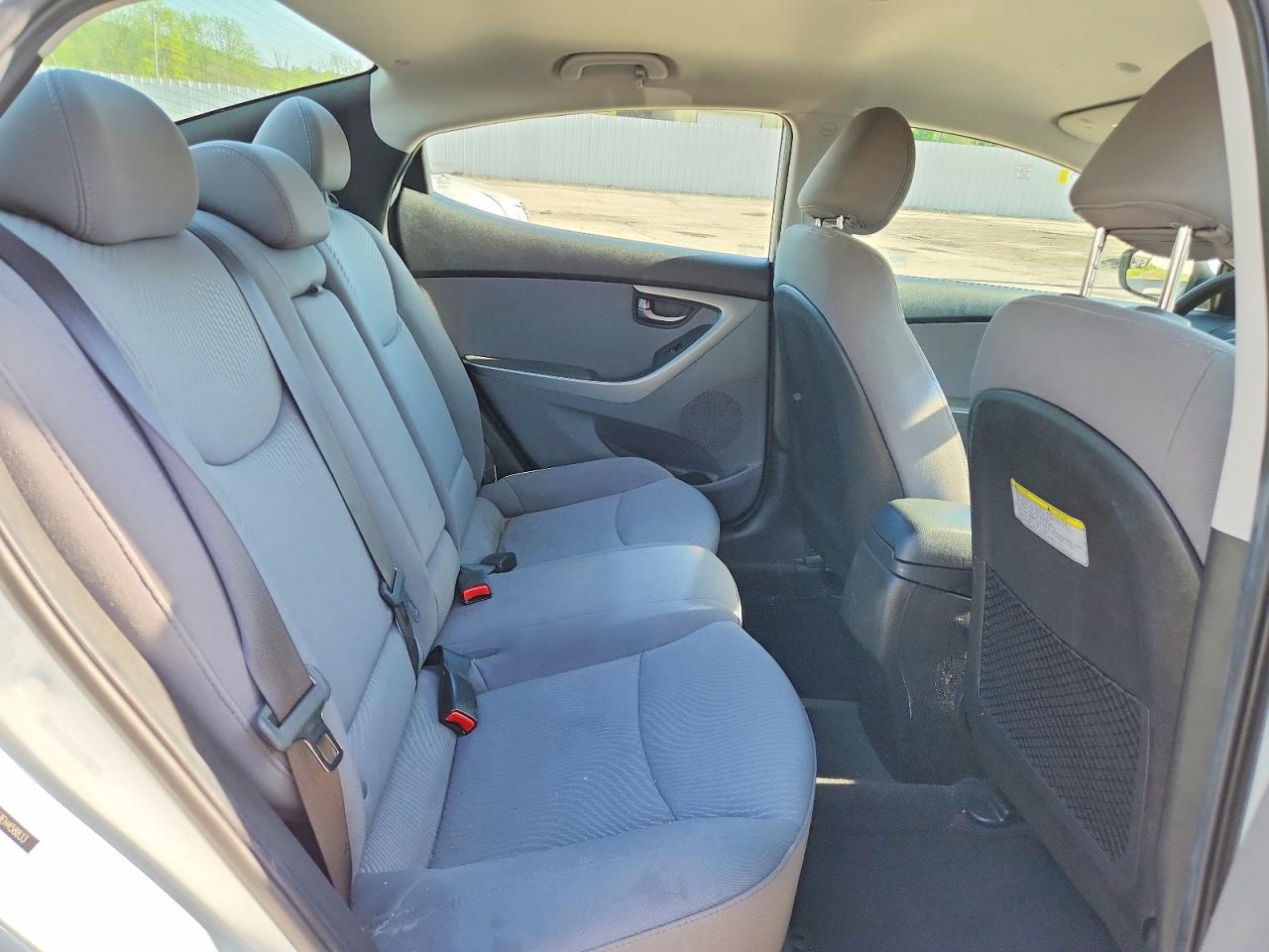 2014 Hyundai Elantra Se White vin: 5NPDH4AE3EH458833