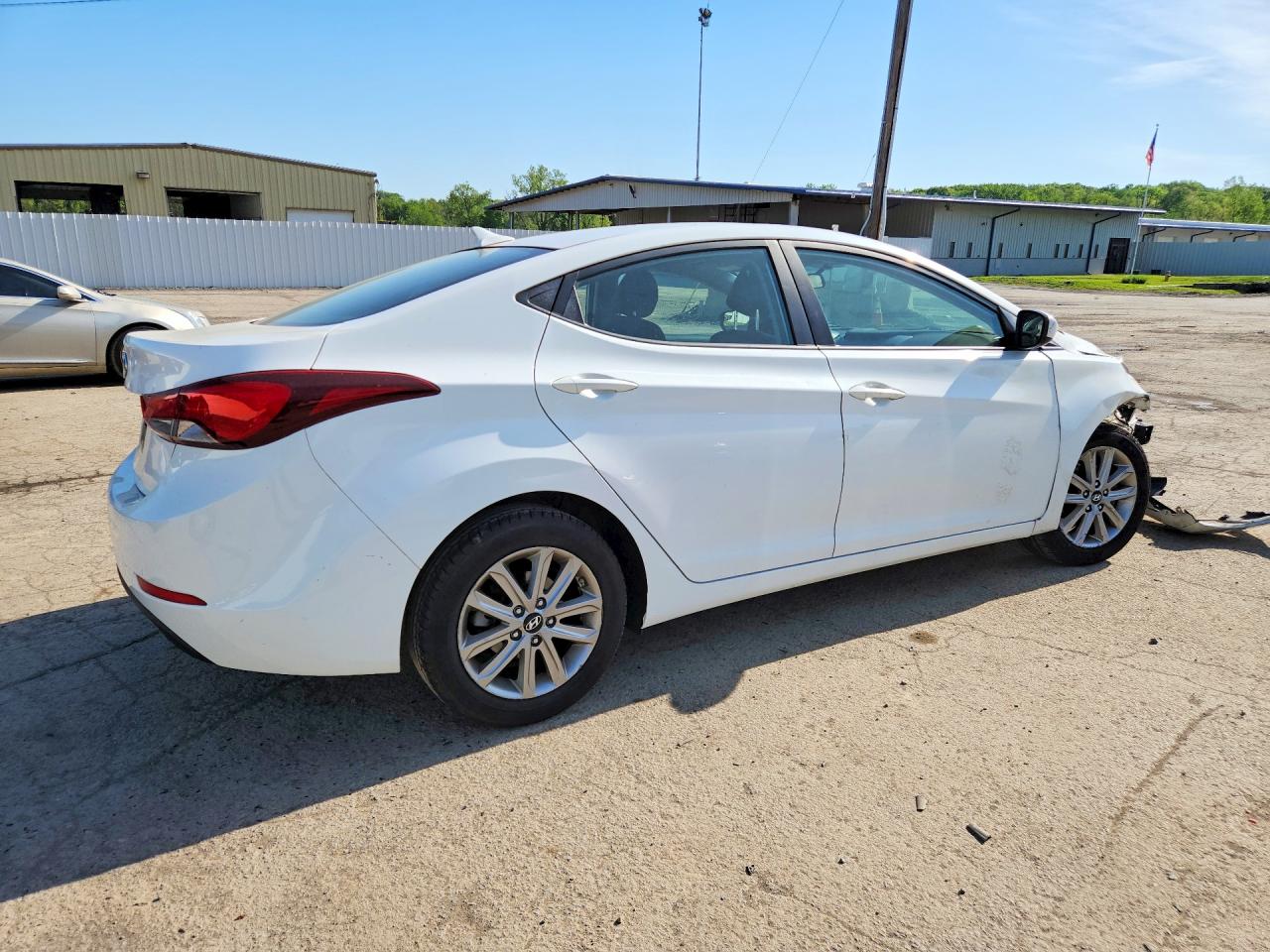 2014 Hyundai Elantra Se White vin: 5NPDH4AE3EH458833