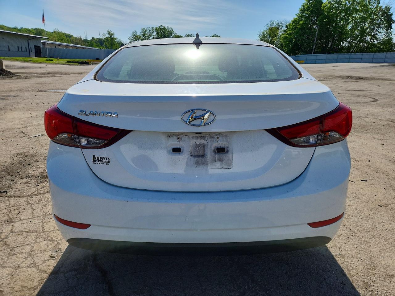 2014 Hyundai Elantra Se White vin: 5NPDH4AE3EH458833