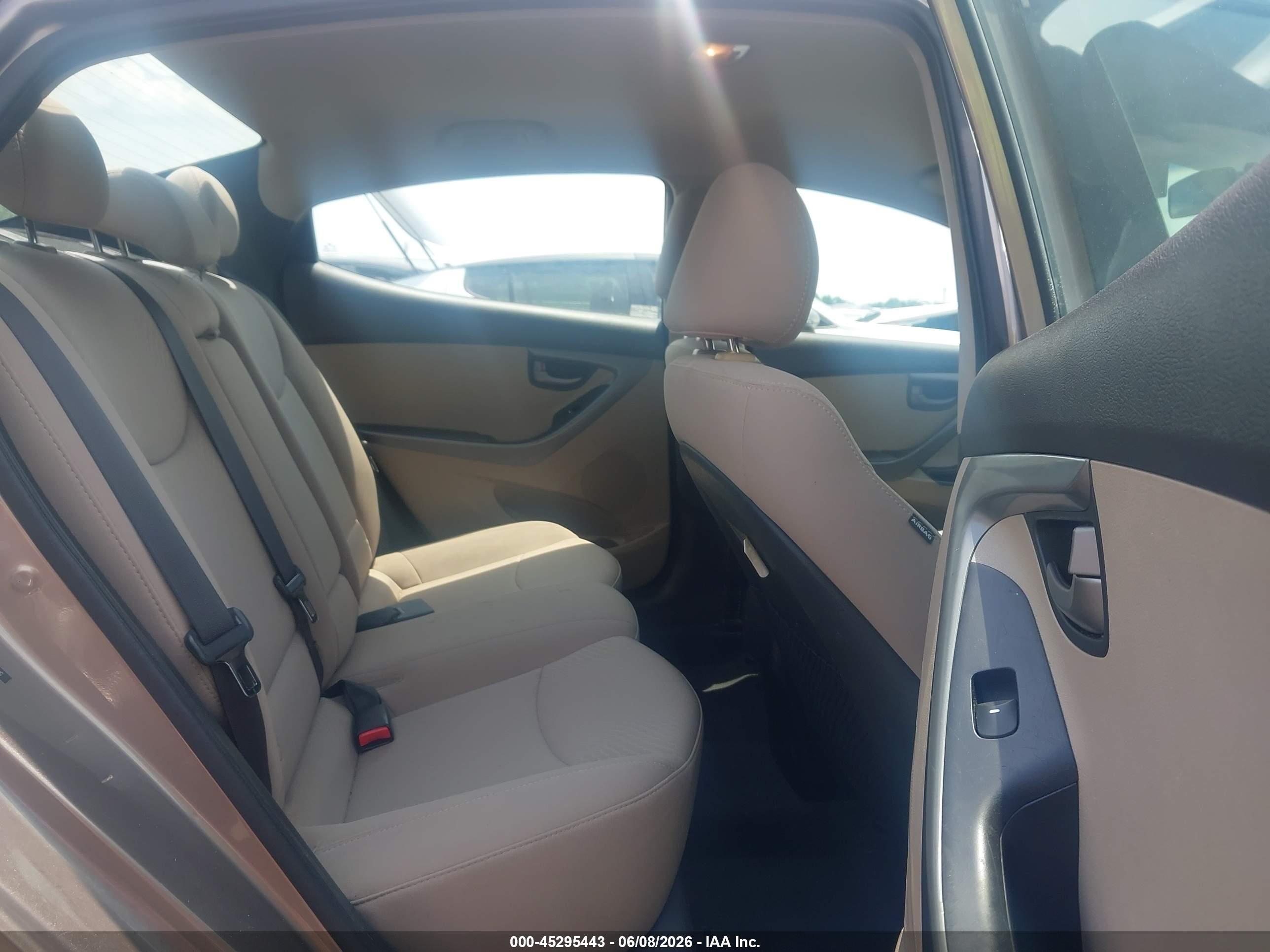 2014 Hyundai Elantra Se Gray vin: 5NPDH4AE3EH477088