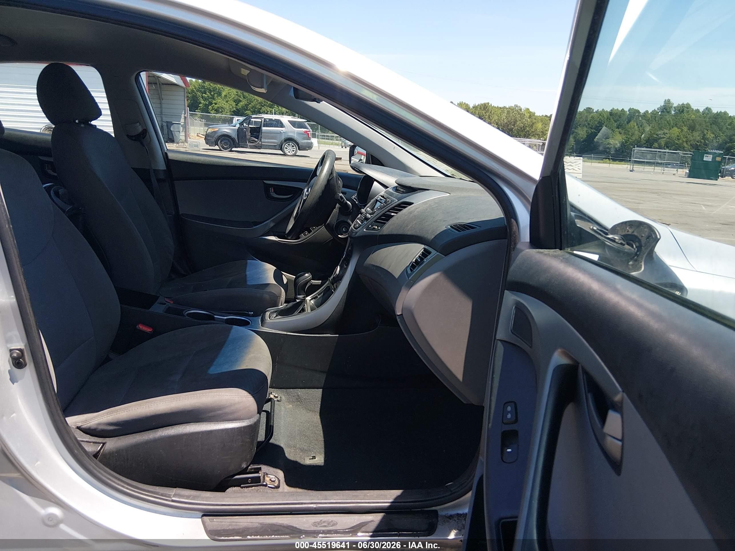 2014 Hyundai Elantra Se Silver vin: 5NPDH4AE3EH479794