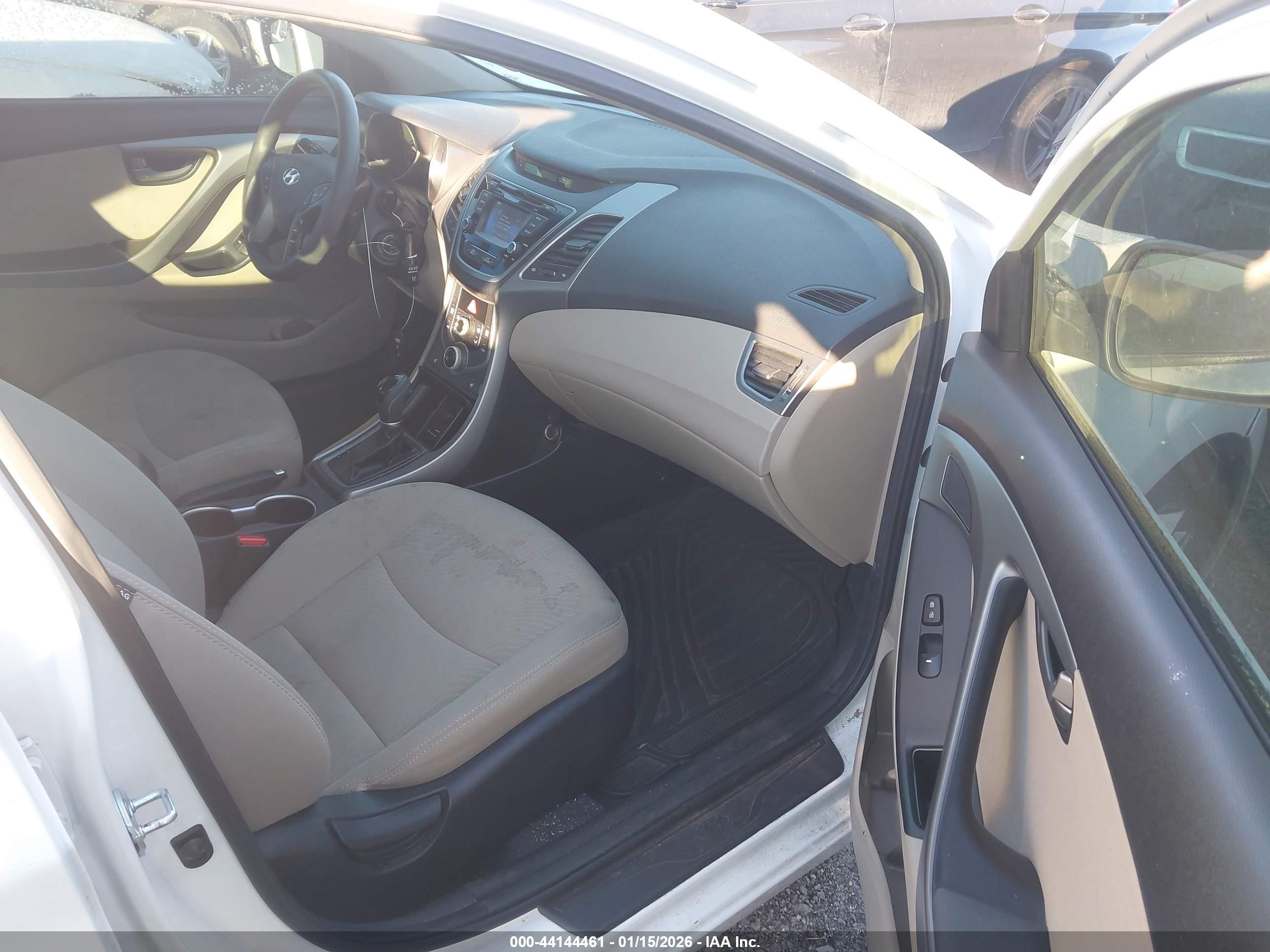 2014 Hyundai Elantra Se White vin: 5NPDH4AE3EH484249