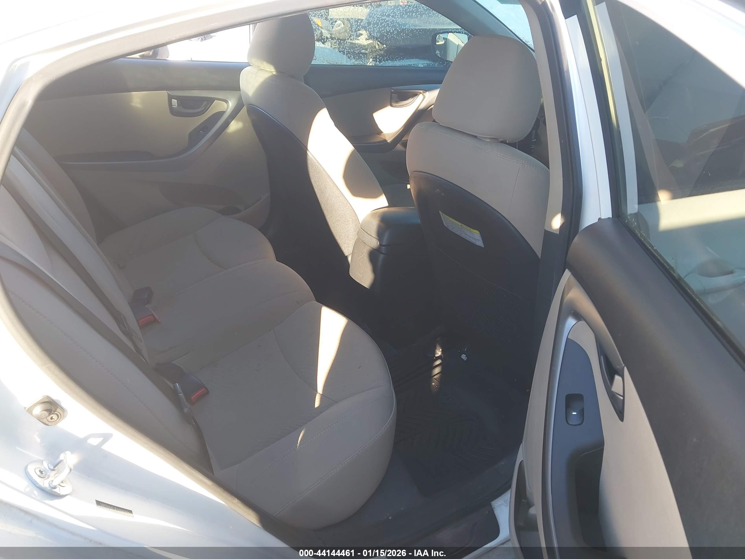 2014 Hyundai Elantra Se White vin: 5NPDH4AE3EH484249