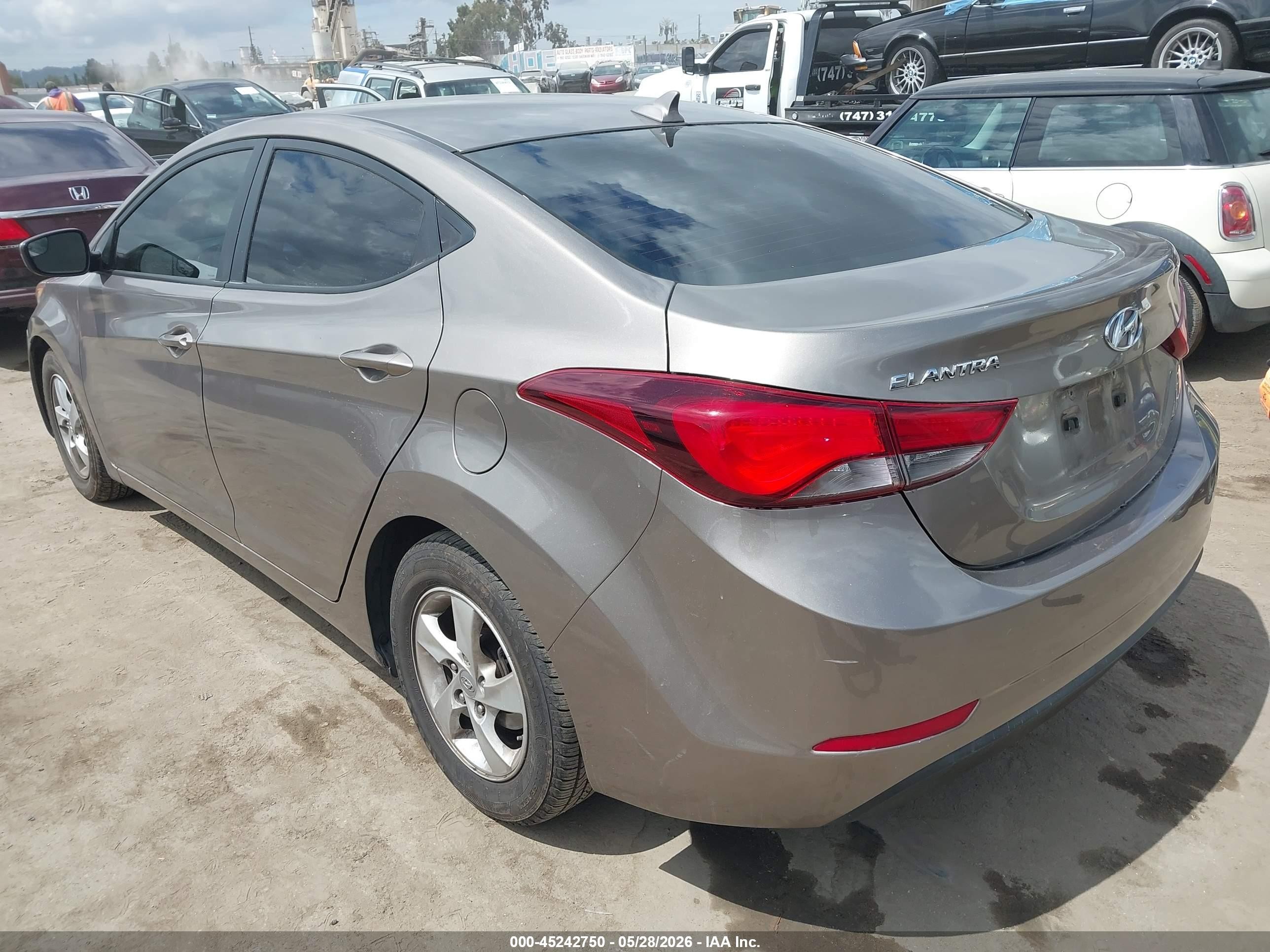 2014 Hyundai Elantra Se Beige vin: 5NPDH4AE3EH504905