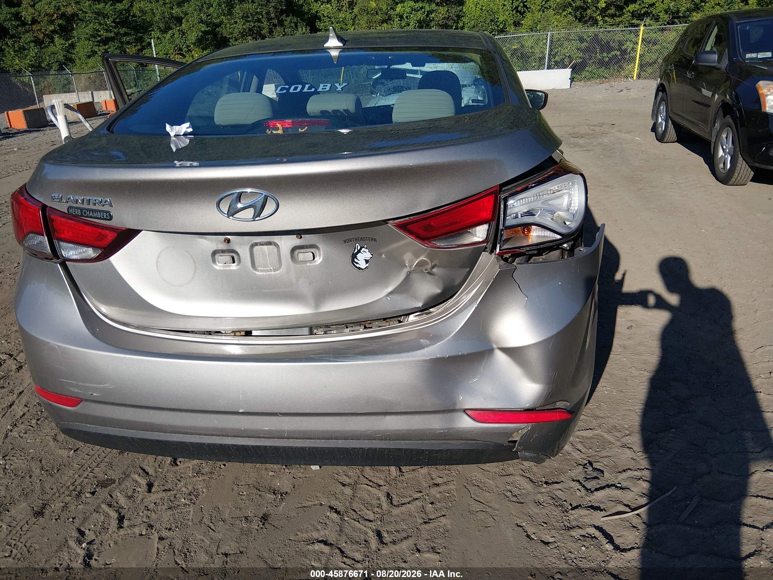 2014 Hyundai Elantra Se Brown vin: 5NPDH4AE3EH520019