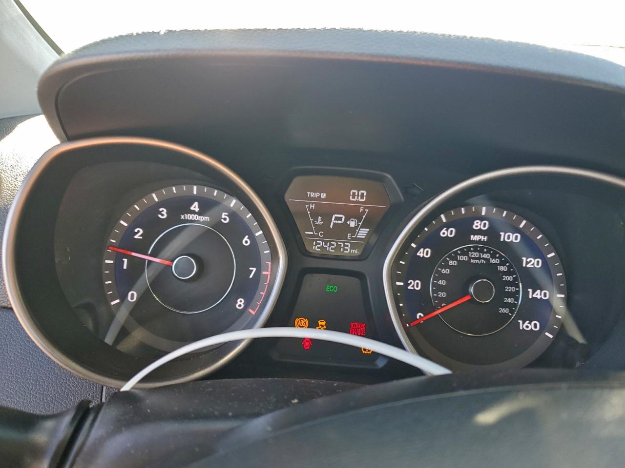 2014 Hyundai Elantra Белый vin: 5NPDH4AE3EH521395