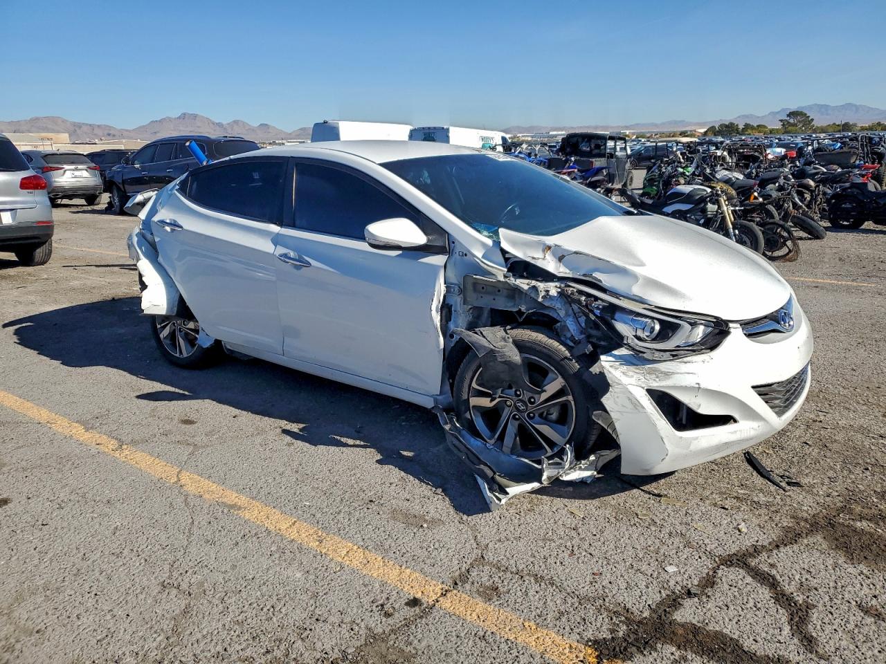 2014 Hyundai Elantra Белый vin: 5NPDH4AE3EH521395