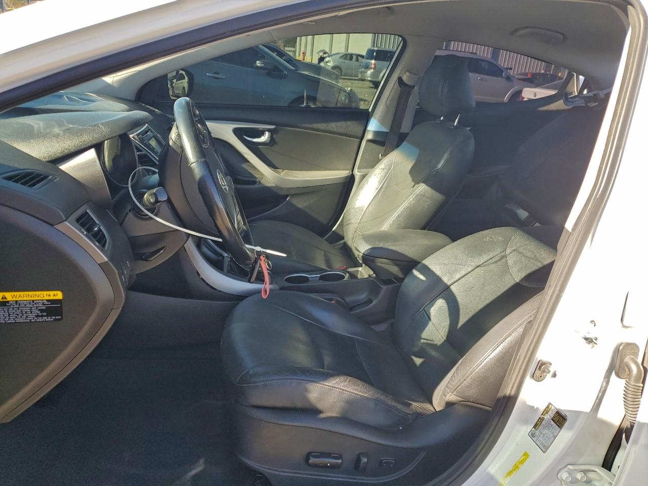 2014 Hyundai Elantra Белый vin: 5NPDH4AE3EH521395