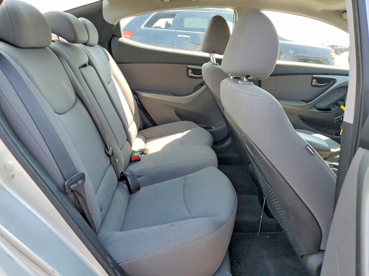 2014 Hyundai Elantra Se Silver vin: 5NPDH4AE3EH521509