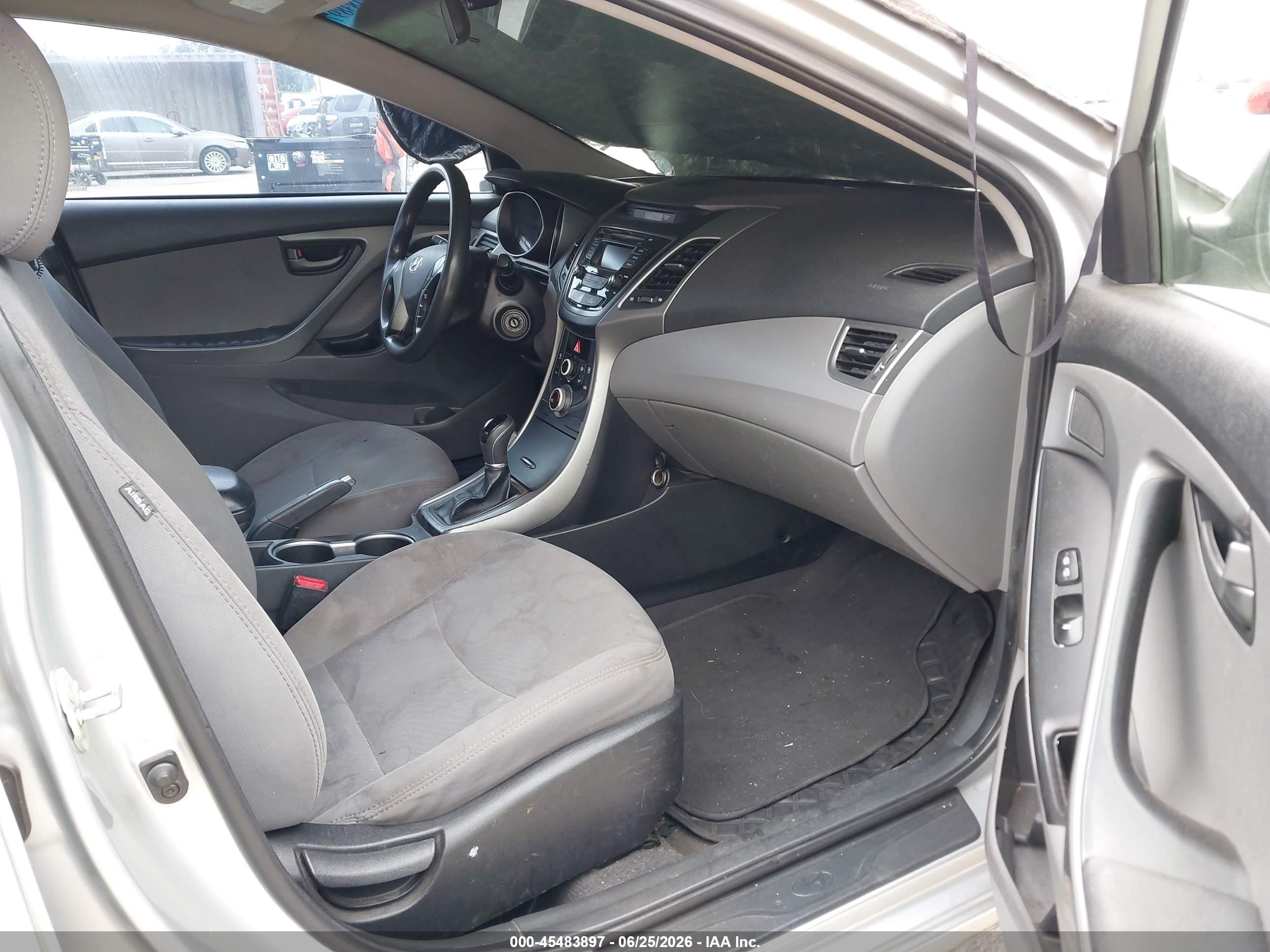 2014 Hyundai Elantra Se Silver vin: 5NPDH4AE3EH522613