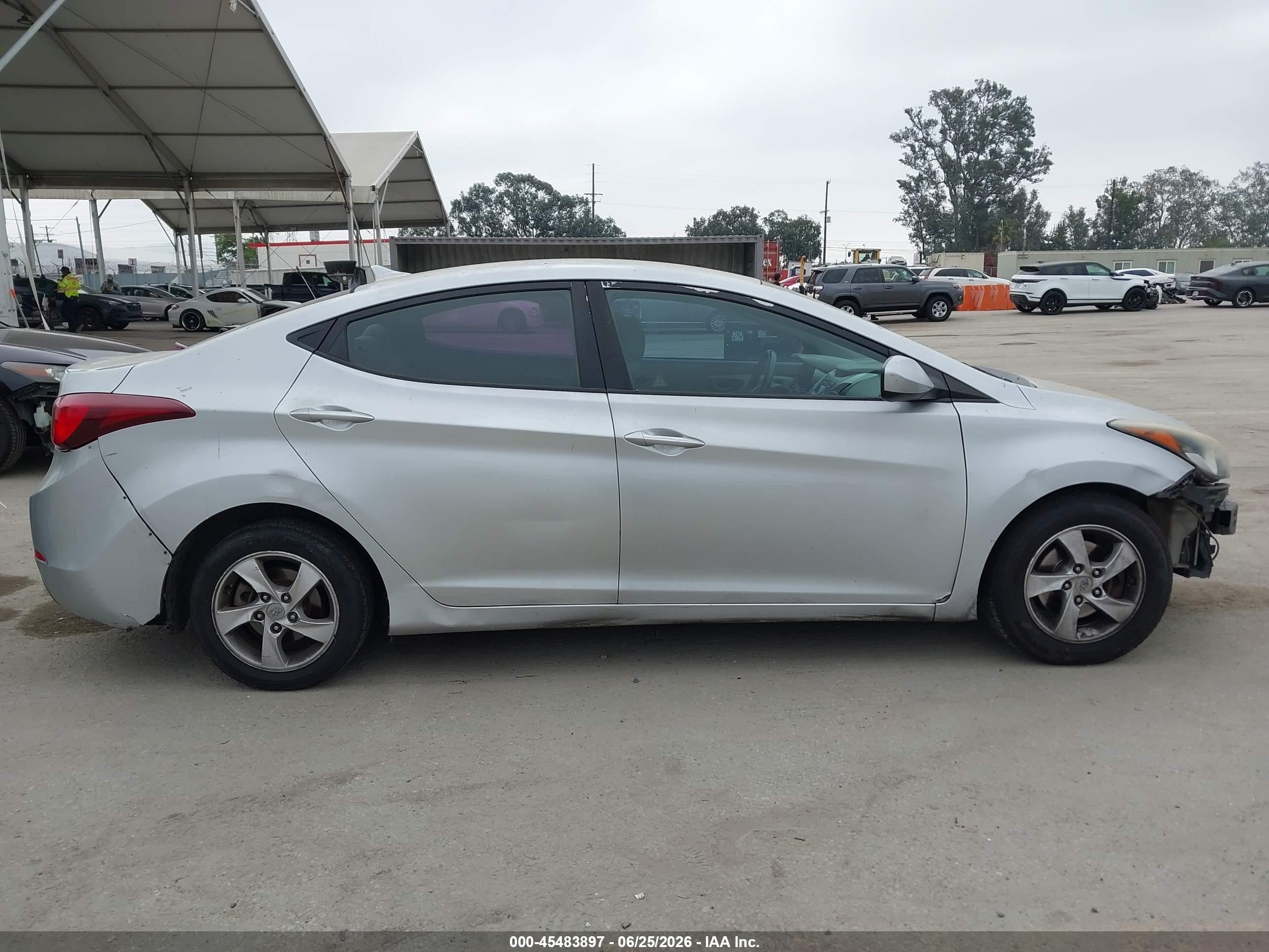 2014 Hyundai Elantra Se Silver vin: 5NPDH4AE3EH522613