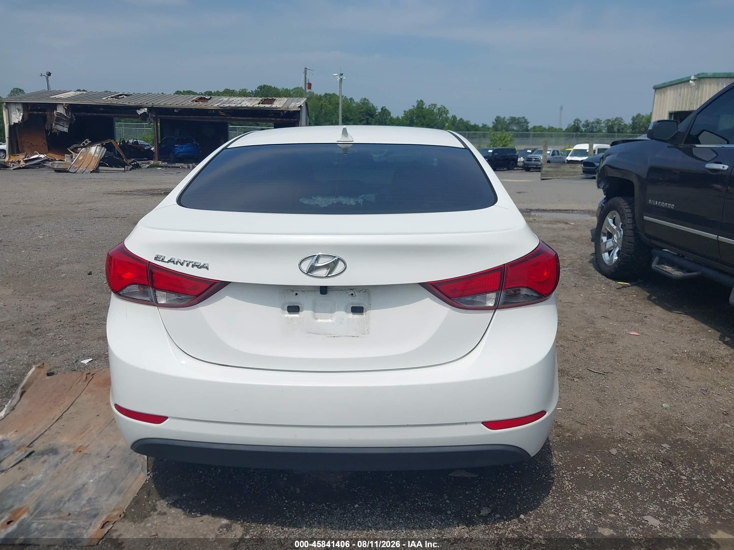 2014 Hyundai Elantra Se White vin: 5NPDH4AE3EH525785