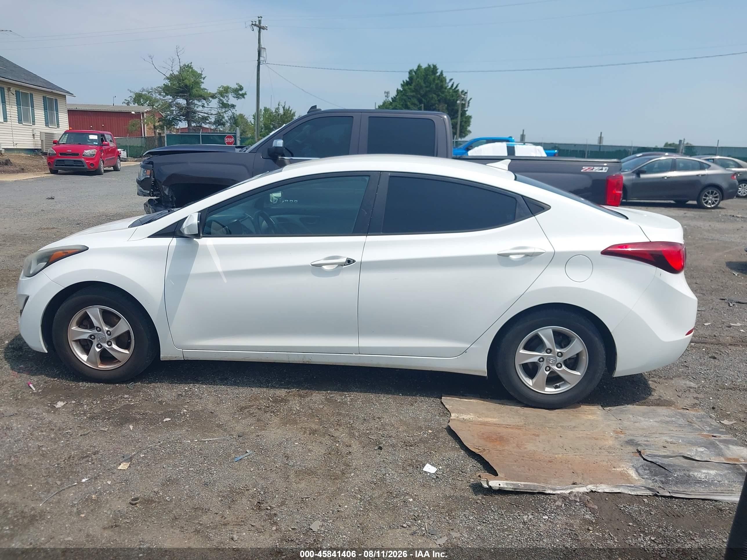 2014 Hyundai Elantra Se White vin: 5NPDH4AE3EH525785