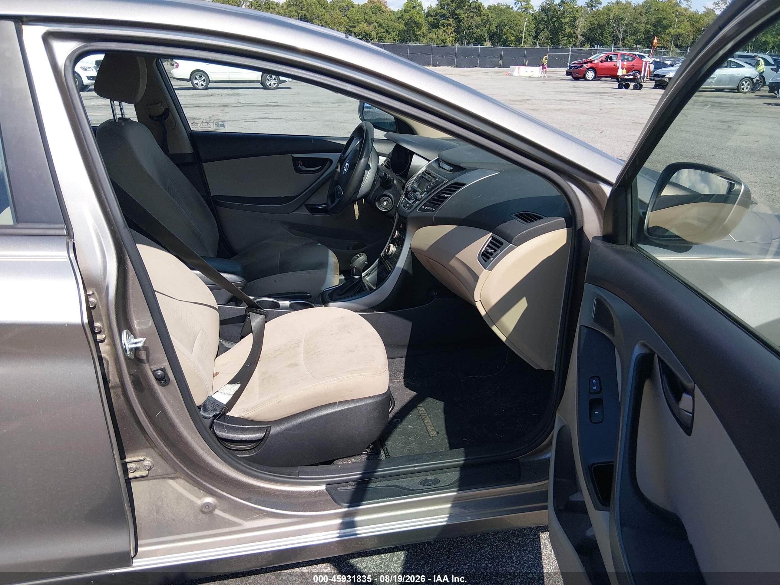 2014 Hyundai Elantra Se Brown vin: 5NPDH4AE3EH542974