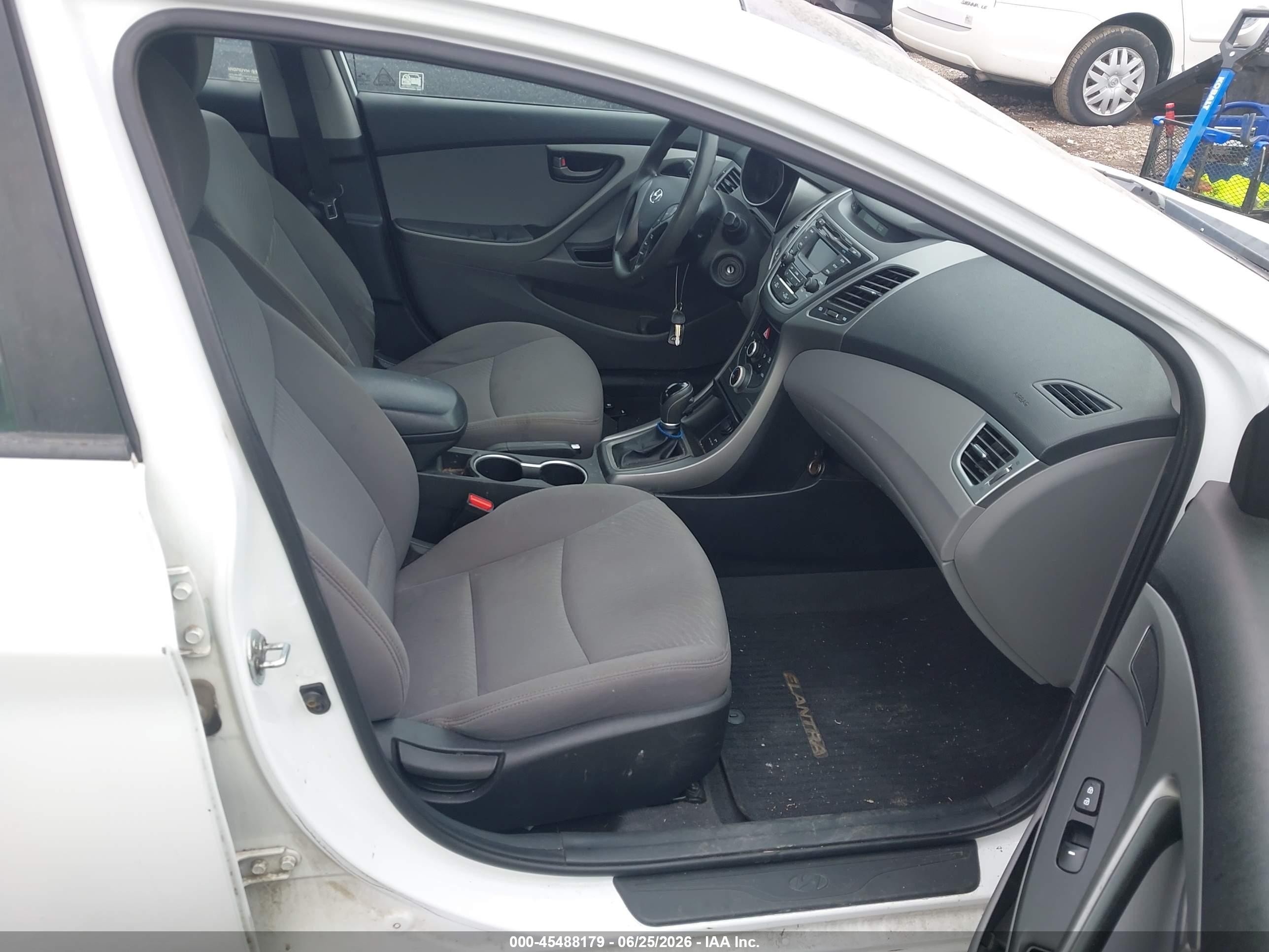 2015 Hyundai Elantra Se White vin: 5NPDH4AE3FH553068