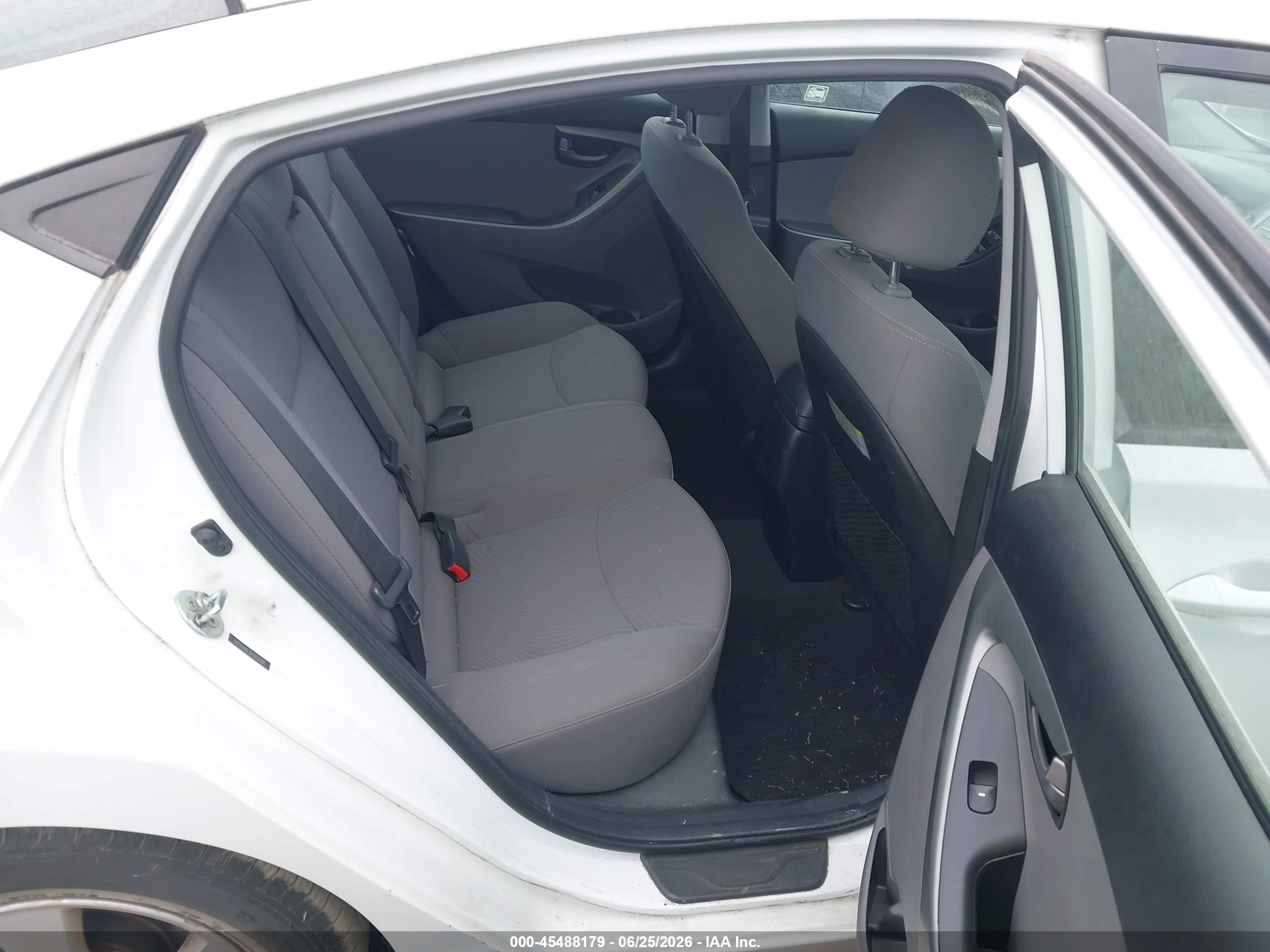 2015 Hyundai Elantra Se White vin: 5NPDH4AE3FH553068