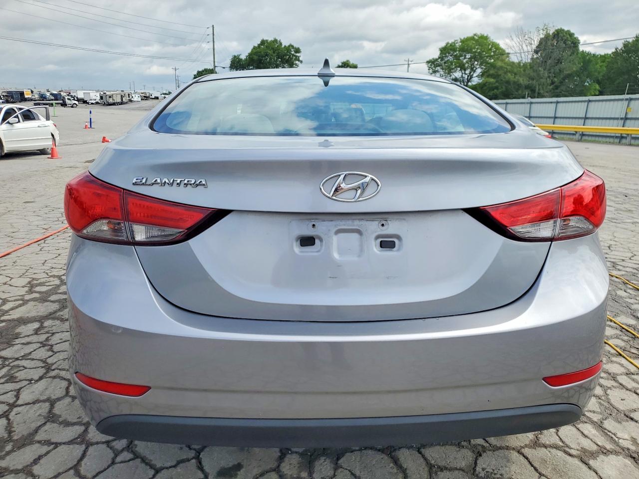 2015 Hyundai Elantra Se Gray vin: 5NPDH4AE3FH561431