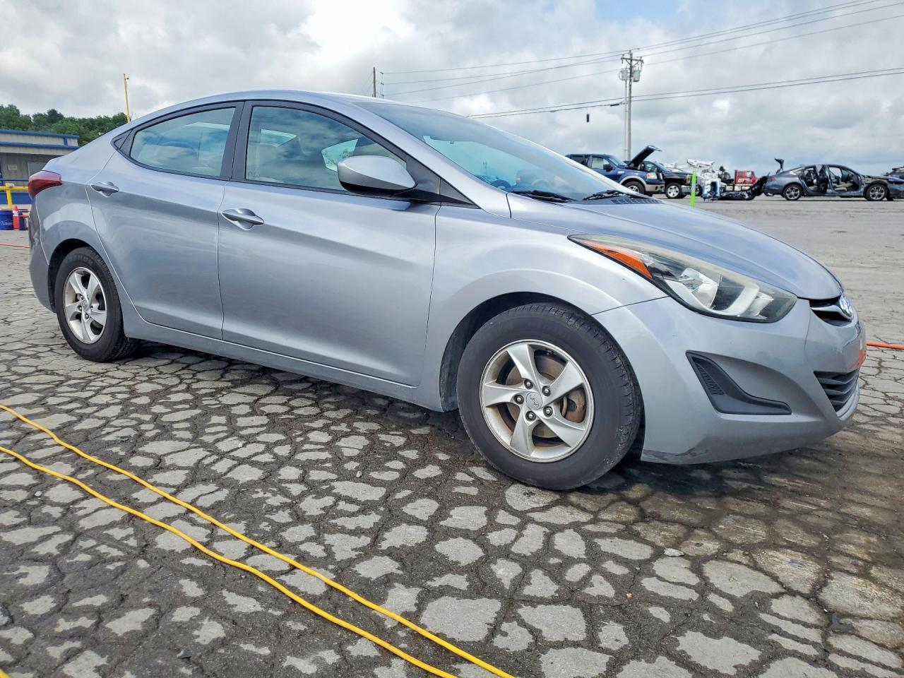 2015 Hyundai Elantra Se Gray vin: 5NPDH4AE3FH561431