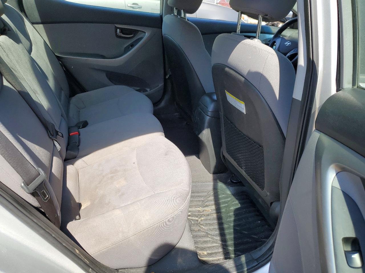 2015 Hyundai Elantra Se Silver vin: 5NPDH4AE3FH565270