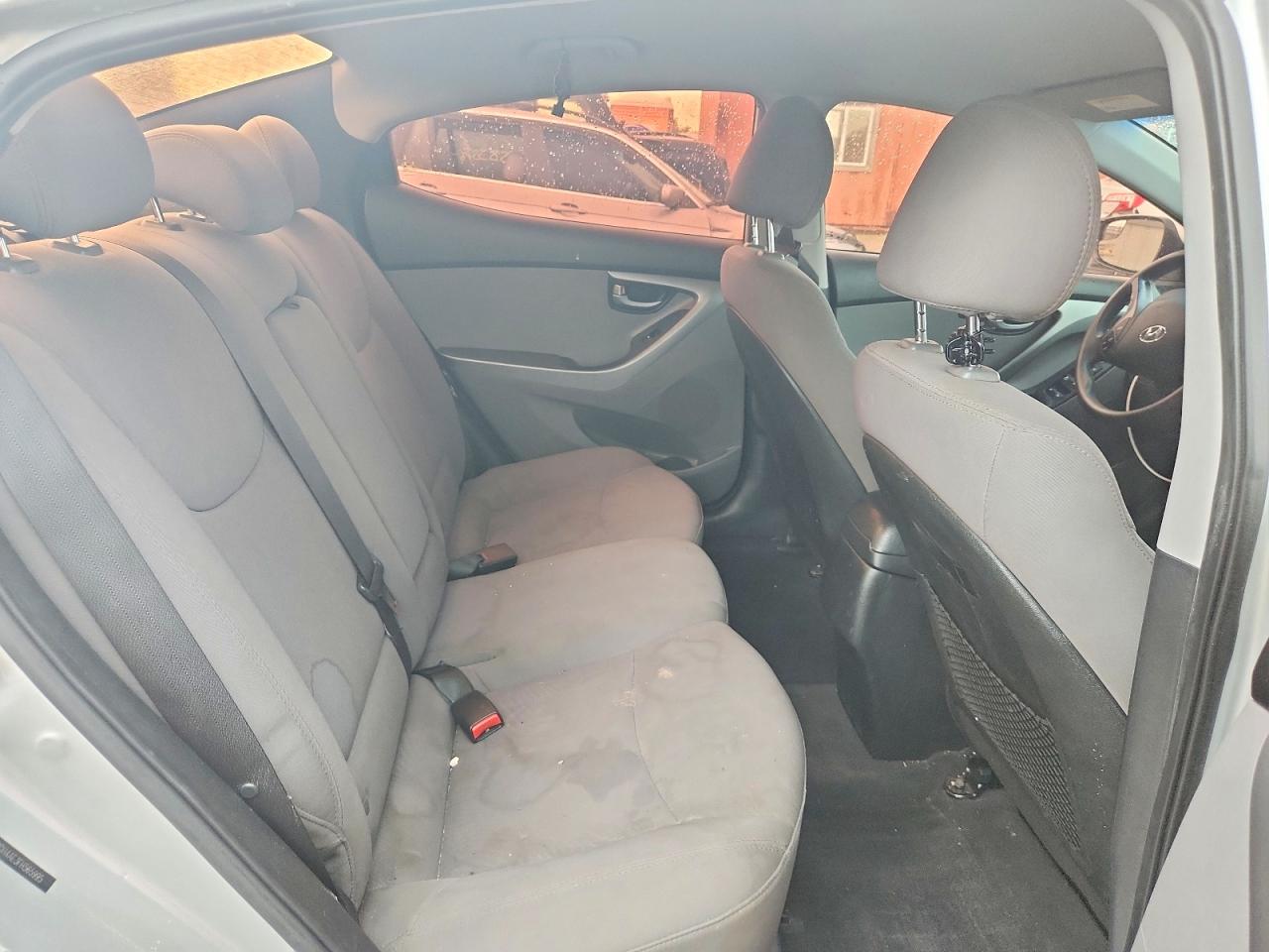 2015 Hyundai Elantra Se Silver vin: 5NPDH4AE3FH565995